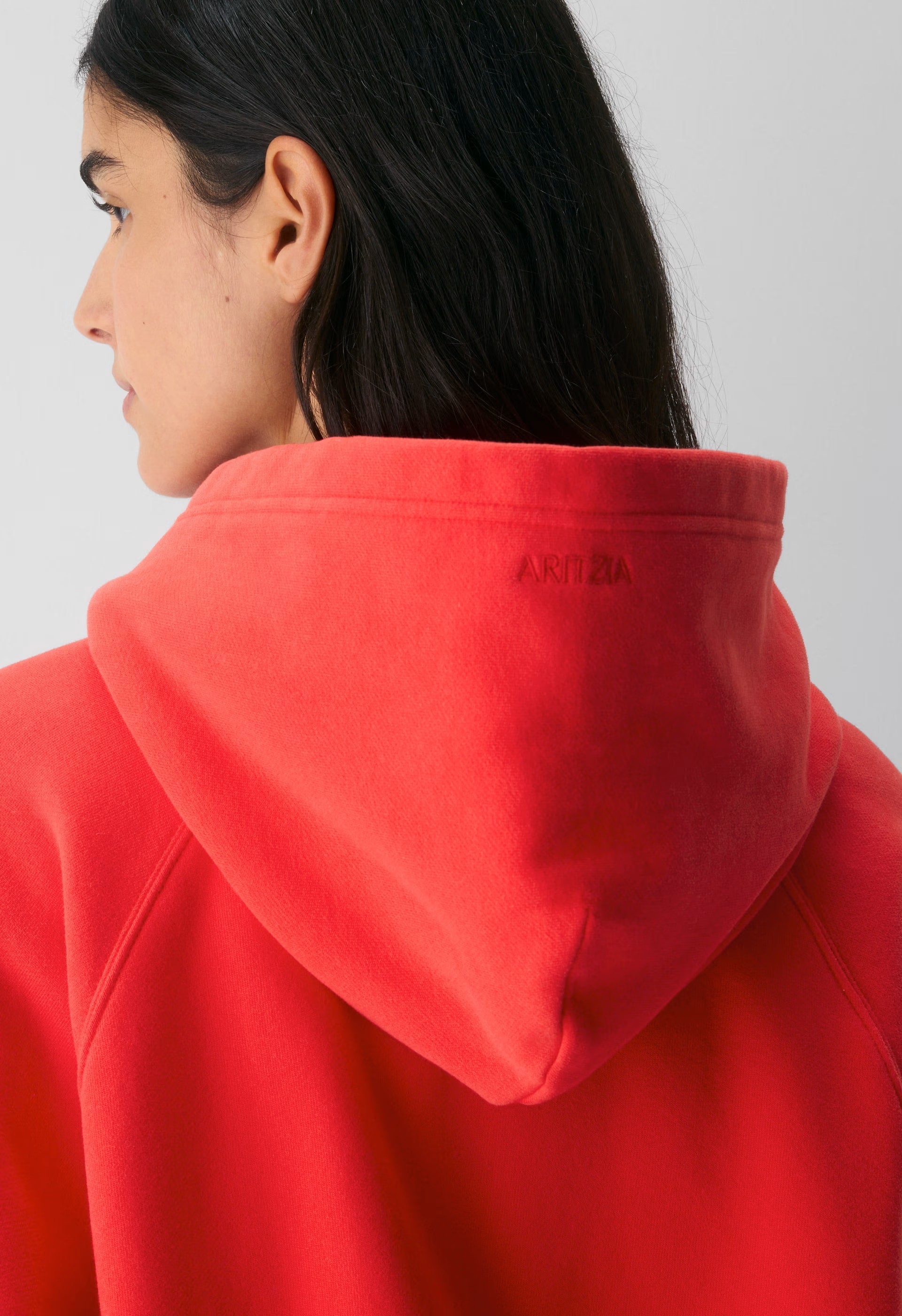 Cozy Sweatfleece Mega Raglan™ Hoodie - CHERRYBOMB RED