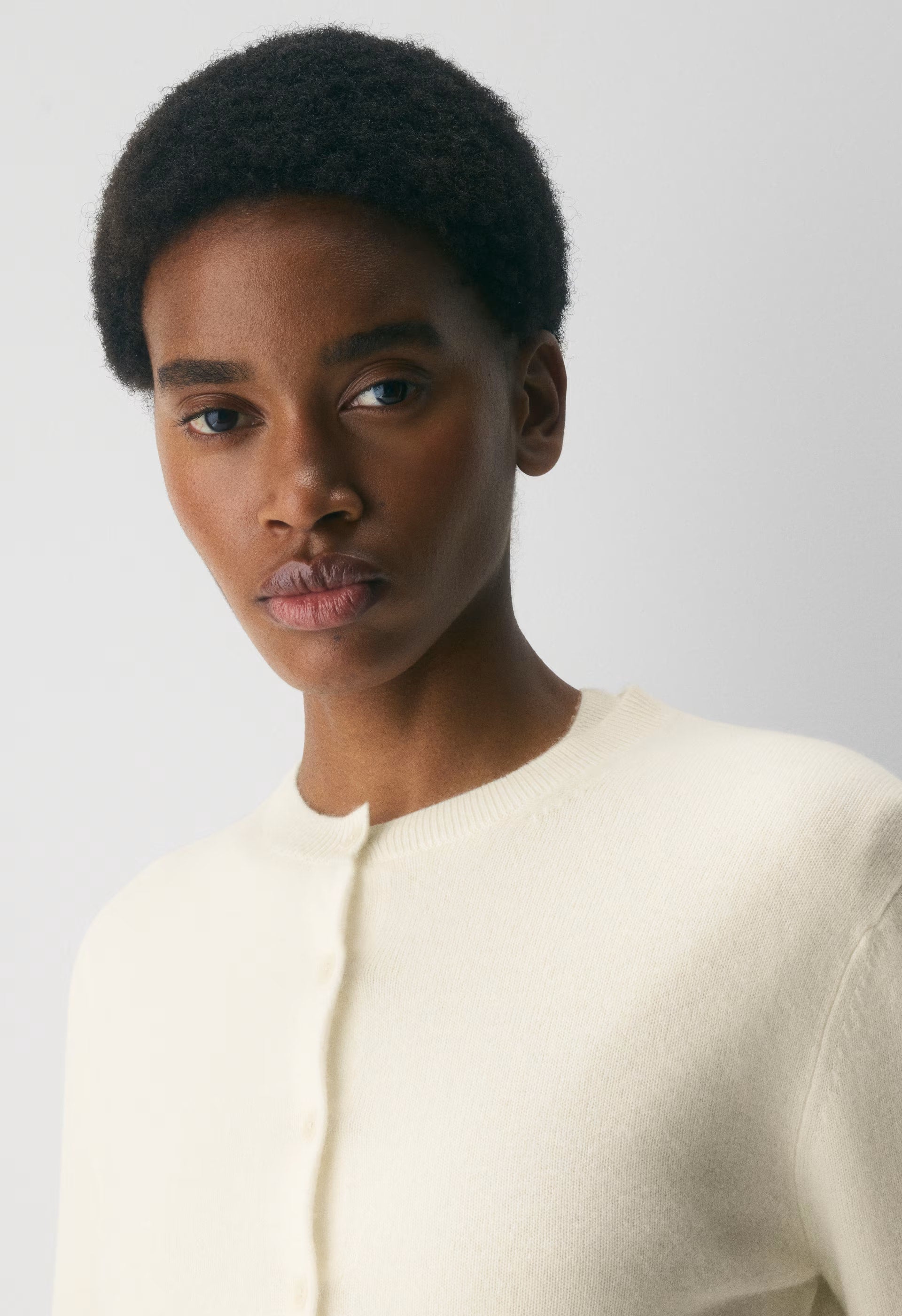 Bare Cashmere Noteworthy Cardigan - LIGHT BIRCH