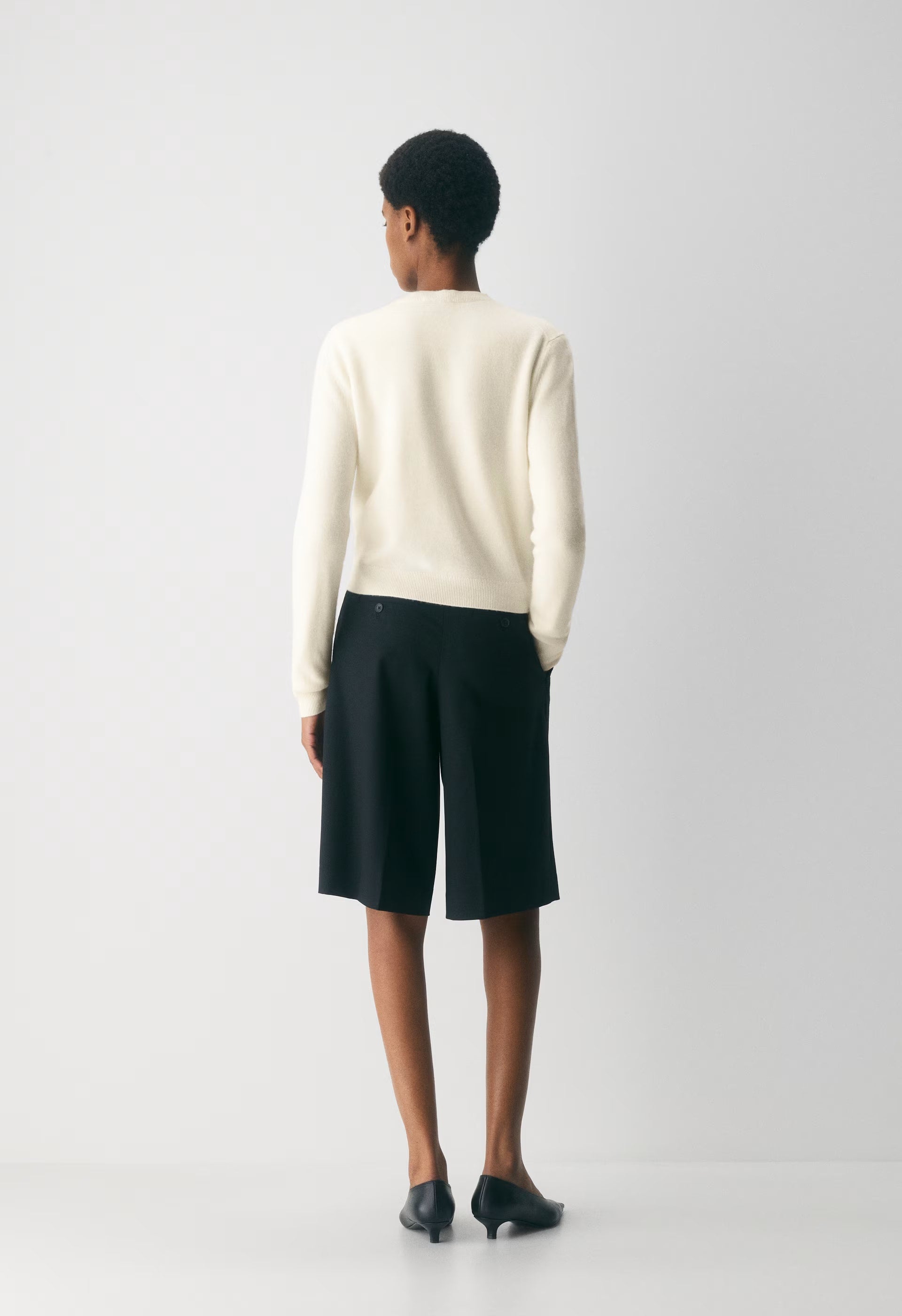Bare Cashmere Noteworthy Cardigan - LIGHT BIRCH