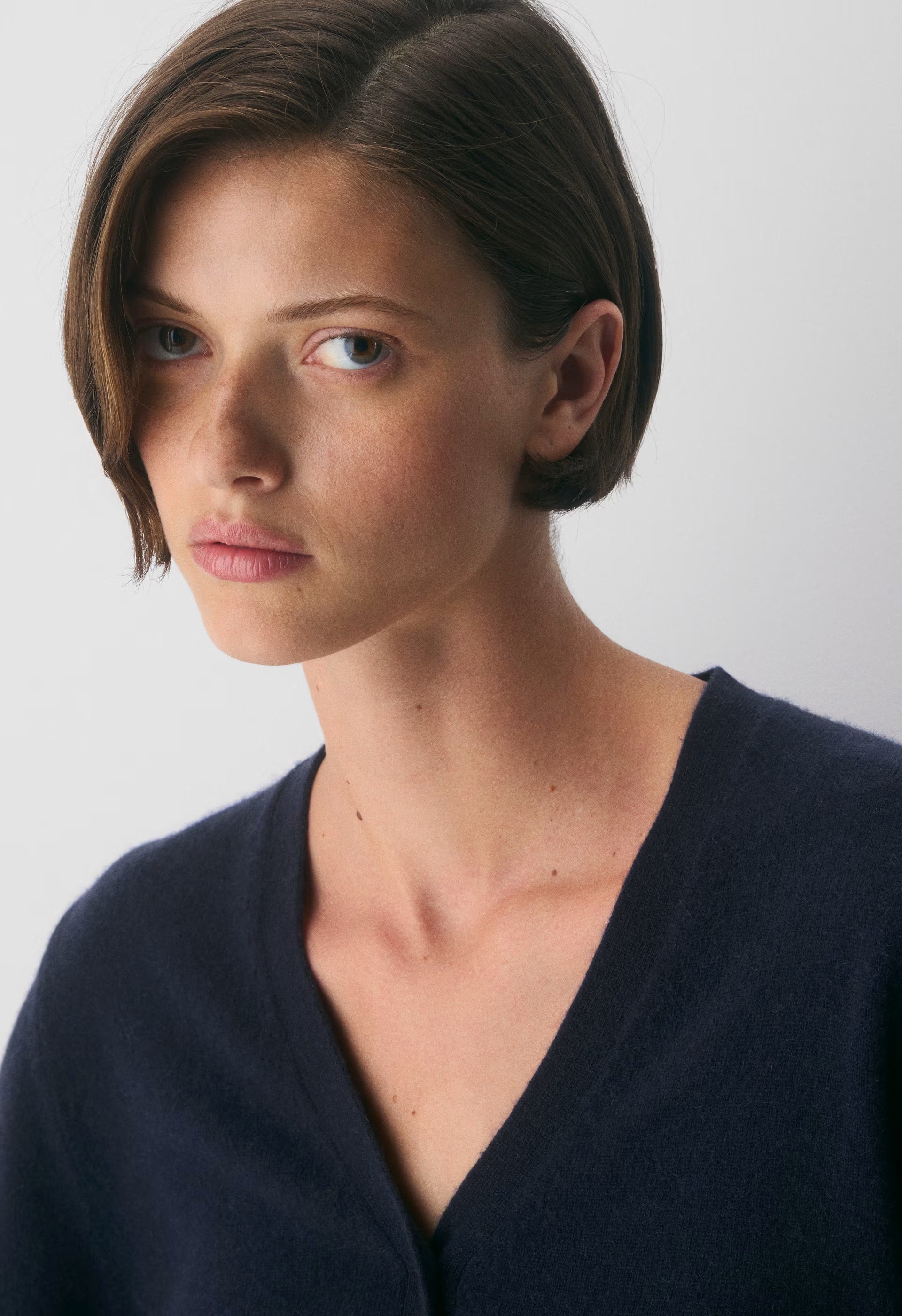 Bare Cashmere Laureate Cardigan - ADMIRAL