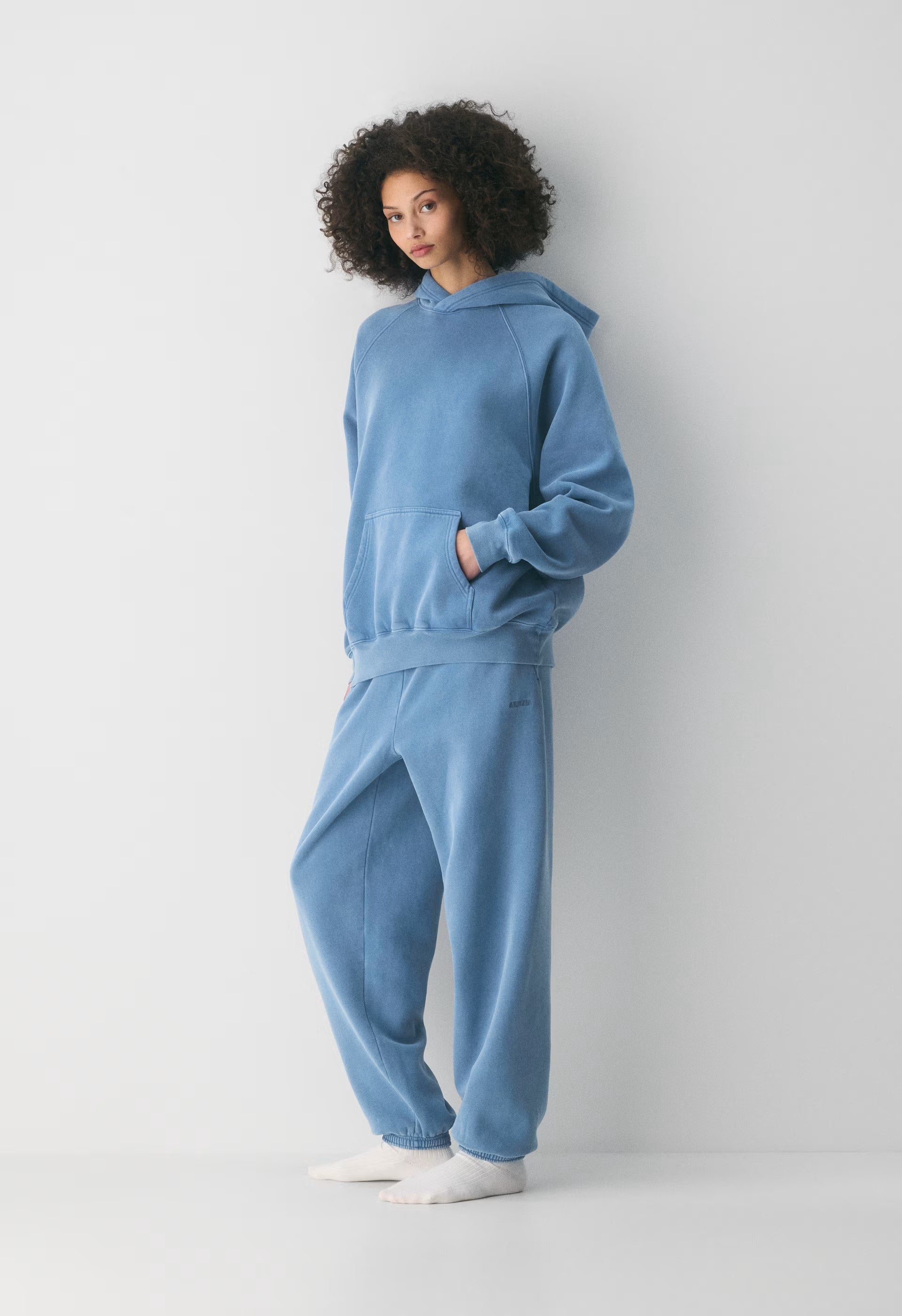 Cozy Sweatfleece Mega Raglan™ Hoodie - NO-STRESS LIGHT BLUE