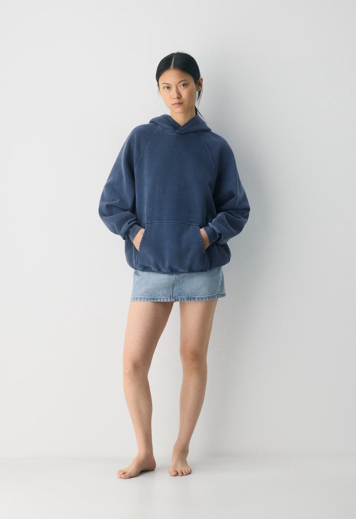 Cozy Sweatfleece Mega Raglan™ Hoodie - NO-STRESS MEDIUM BLUE