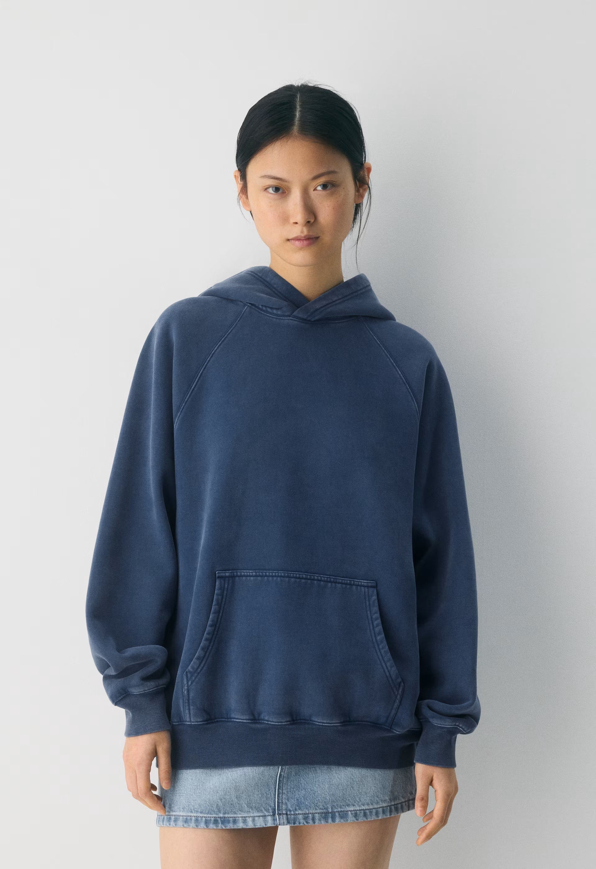 Cozy Sweatfleece Mega Raglan™ Hoodie - NO-STRESS MEDIUM BLUE