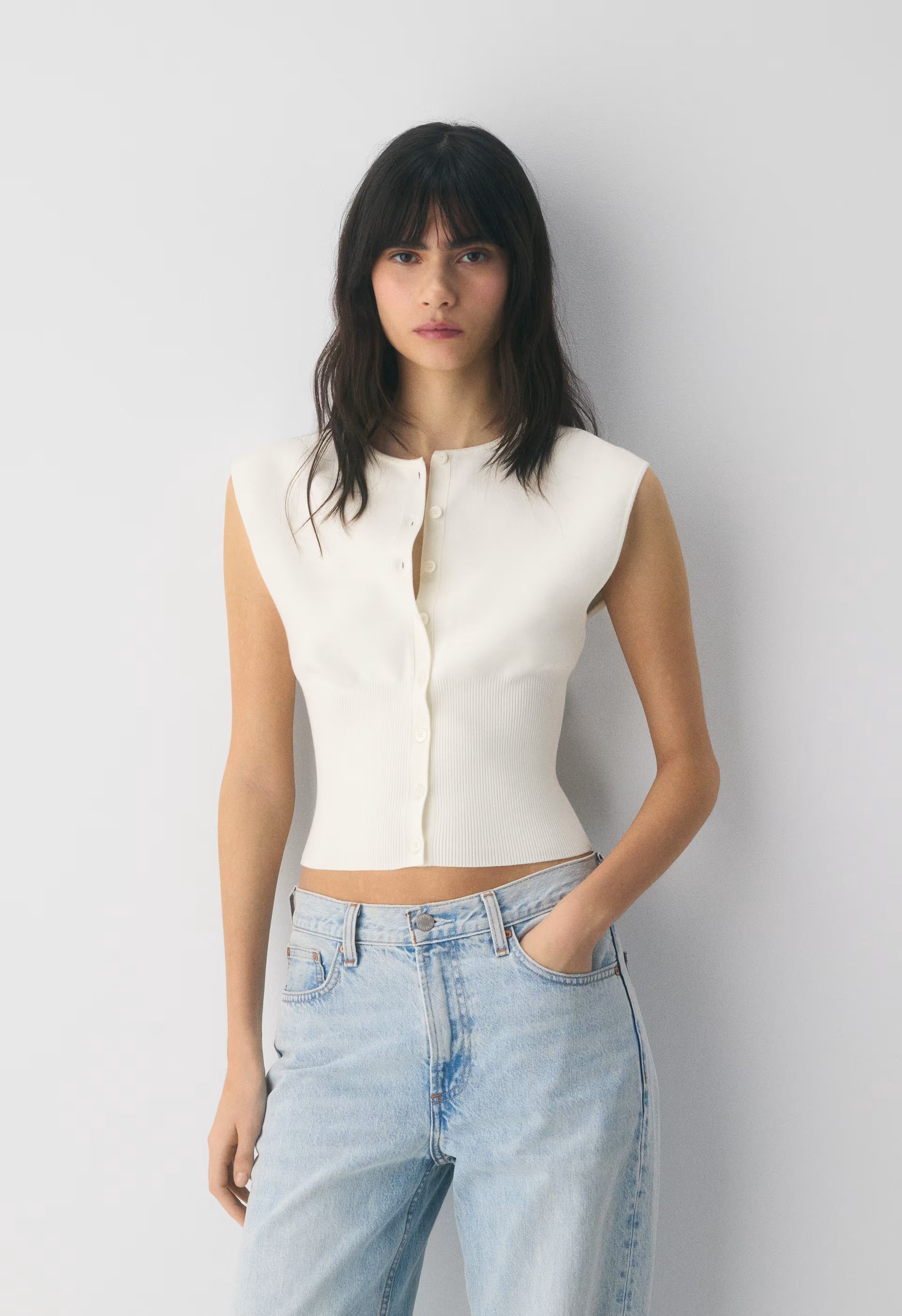 Golightly Sleeveless Cardigan - Wonder Yarn - LIGHT BIRCH