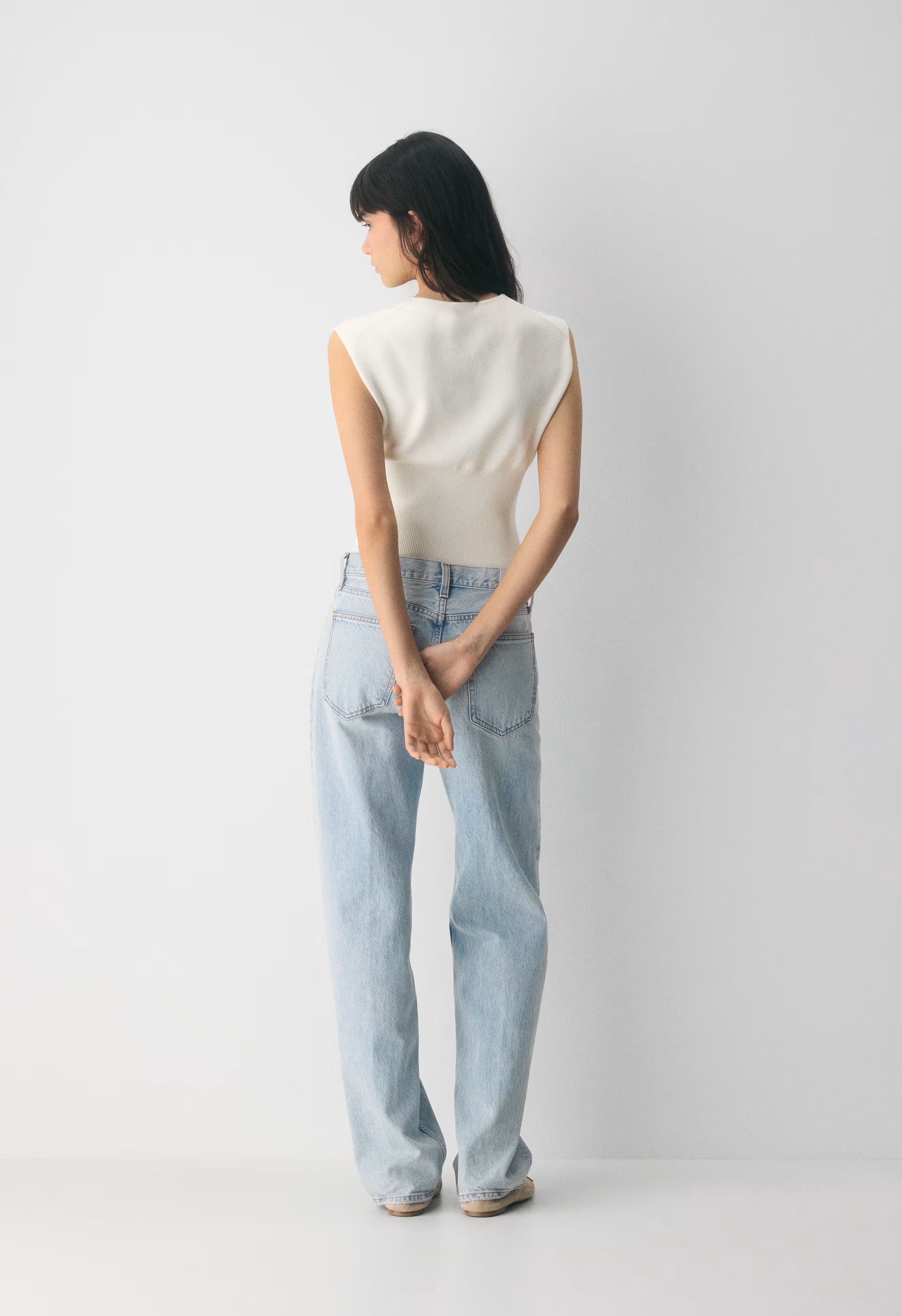 Golightly Sleeveless Cardigan - Wonder Yarn - LIGHT BIRCH
