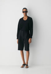 New Decision Shrug - Wonder Yarn - BLACK