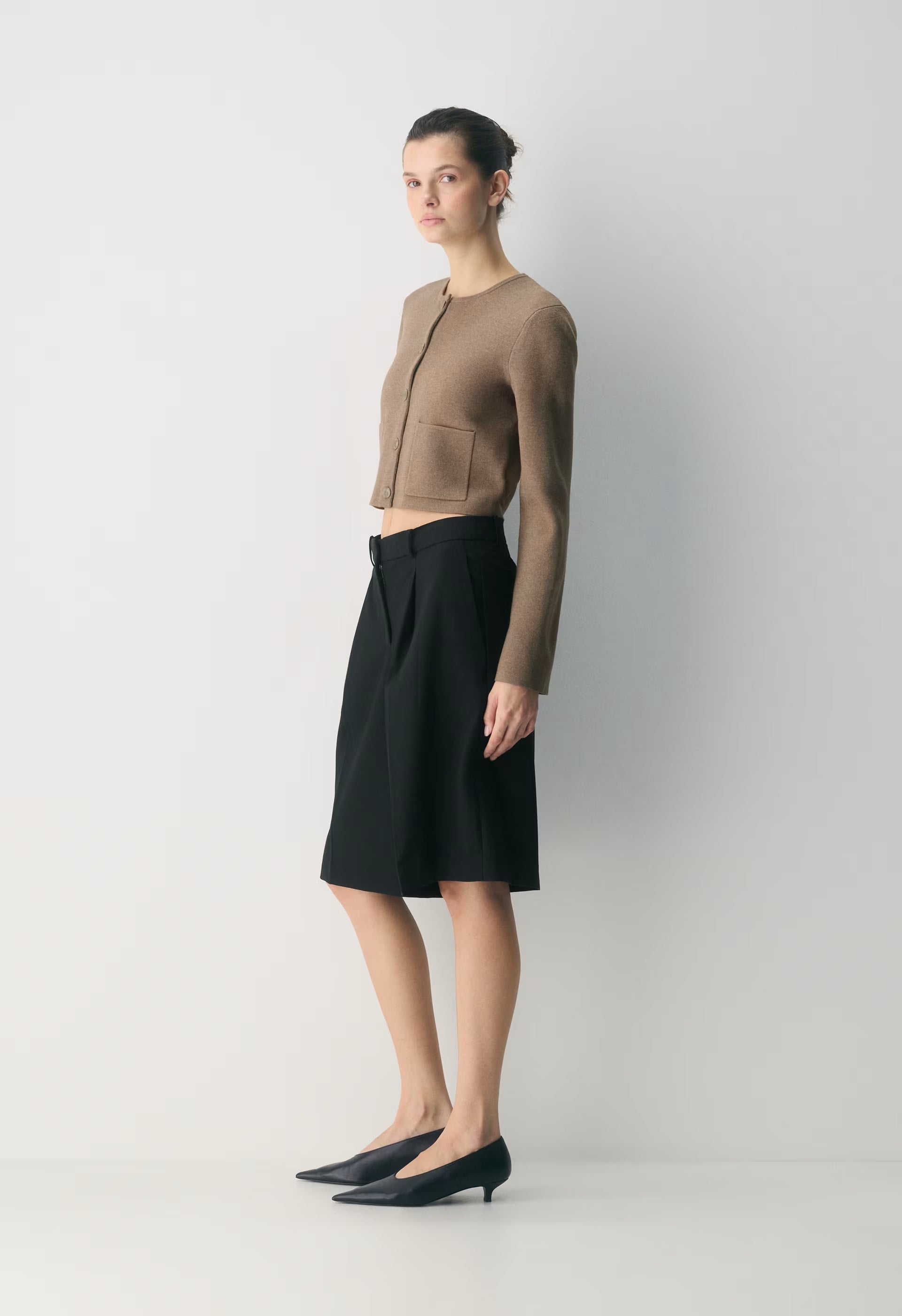 Notable Cardigan - Wonder Yarn - HEATHER FOLIO TAUPE