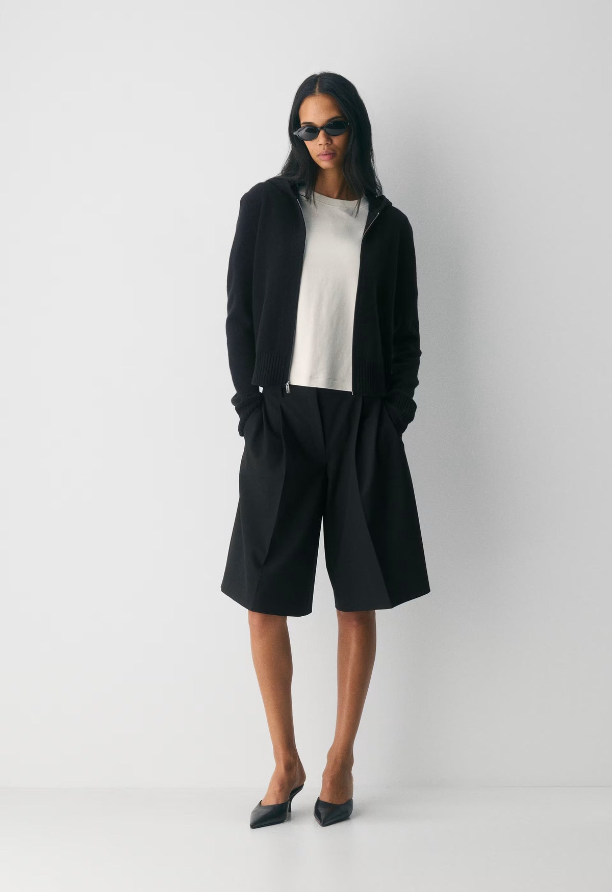 Essential Cashmere Idyllic Zip Hoodie - BLACK