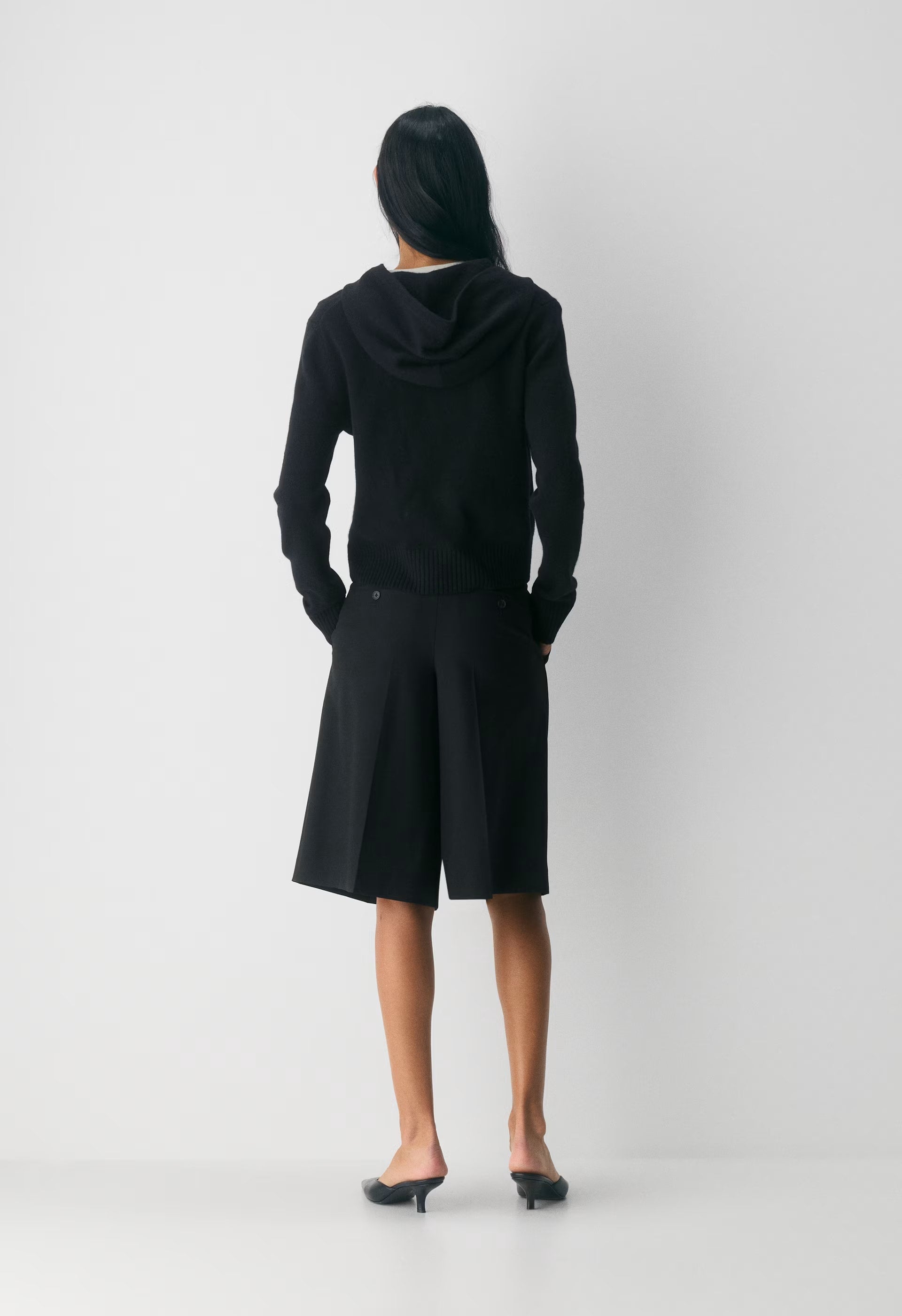 Essential Cashmere Idyllic Zip Hoodie - BLACK