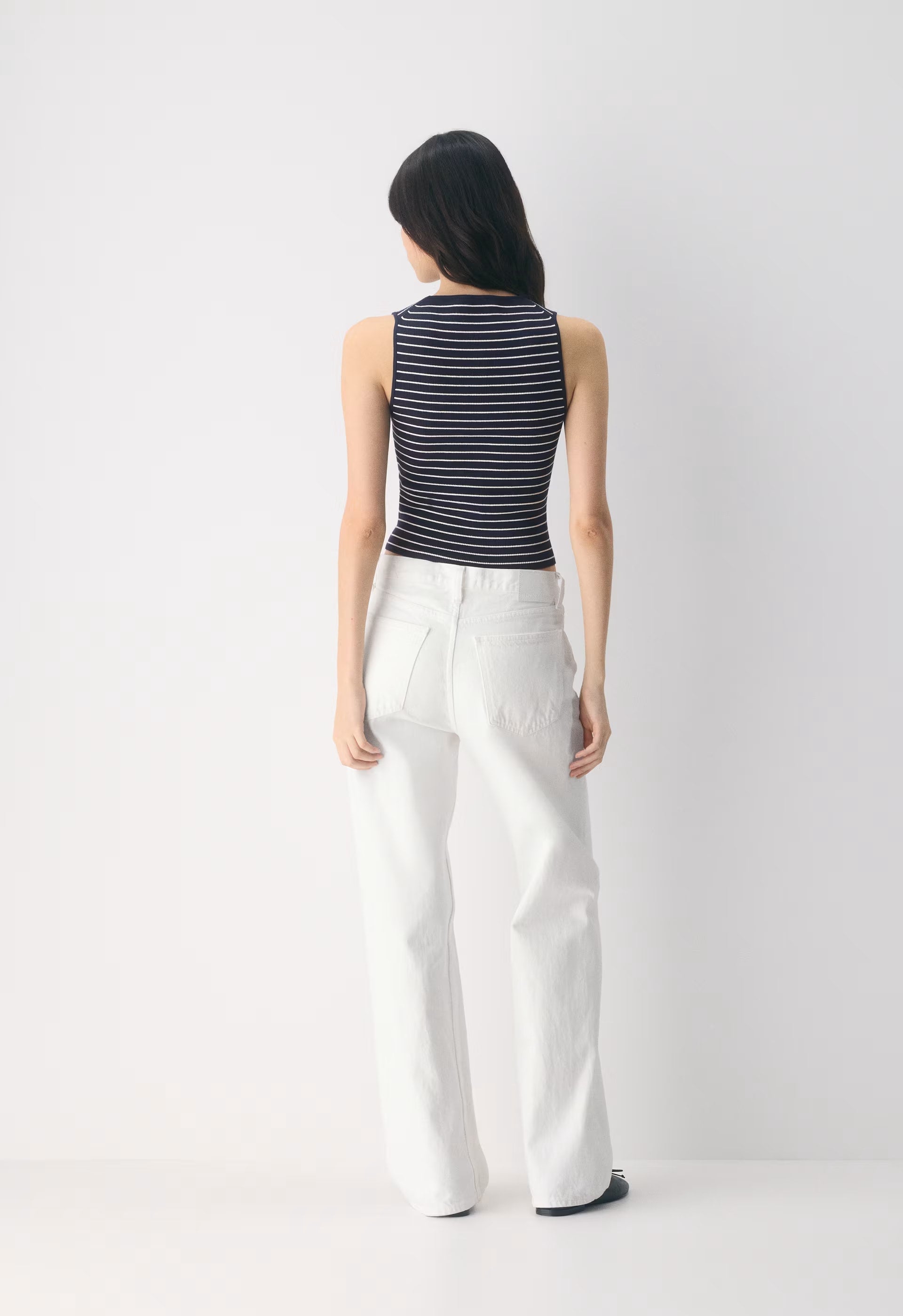 Croquet Sweater Vest - Wonder Yarn - ADMIRAL/ LIGHT BIRCH
