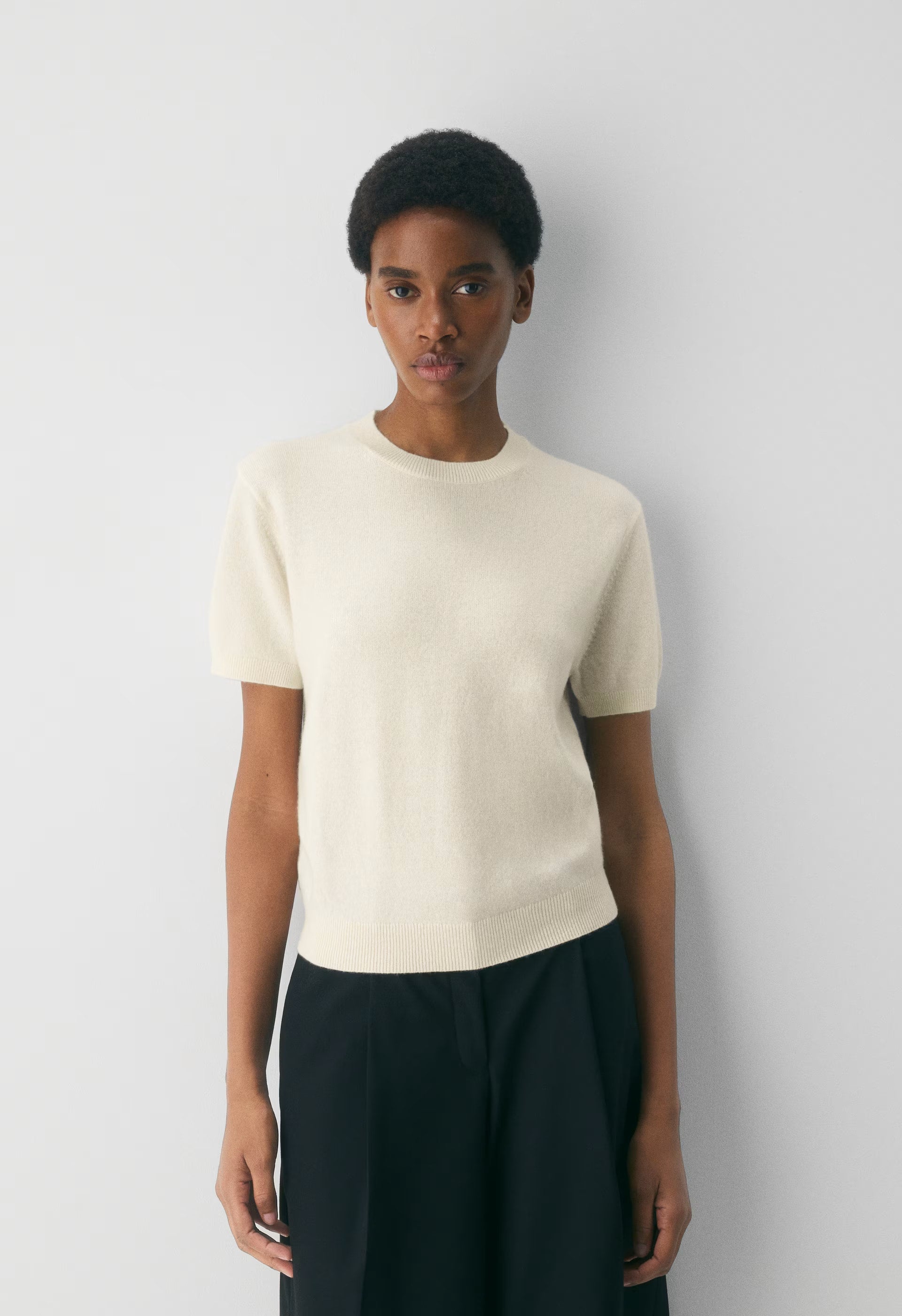 Bare Cashmere Bloor Shortsleeve Sweater - LIGHT BIRCH