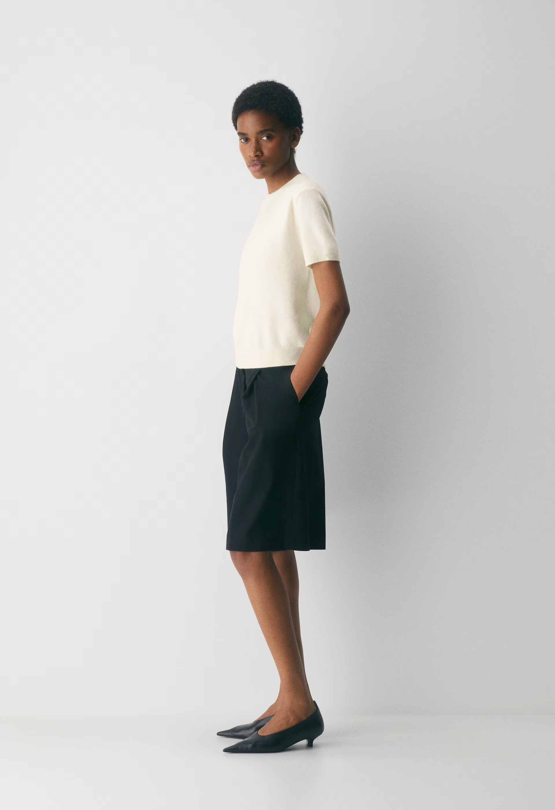 Bare Cashmere Bloor Shortsleeve Sweater - LIGHT BIRCH
