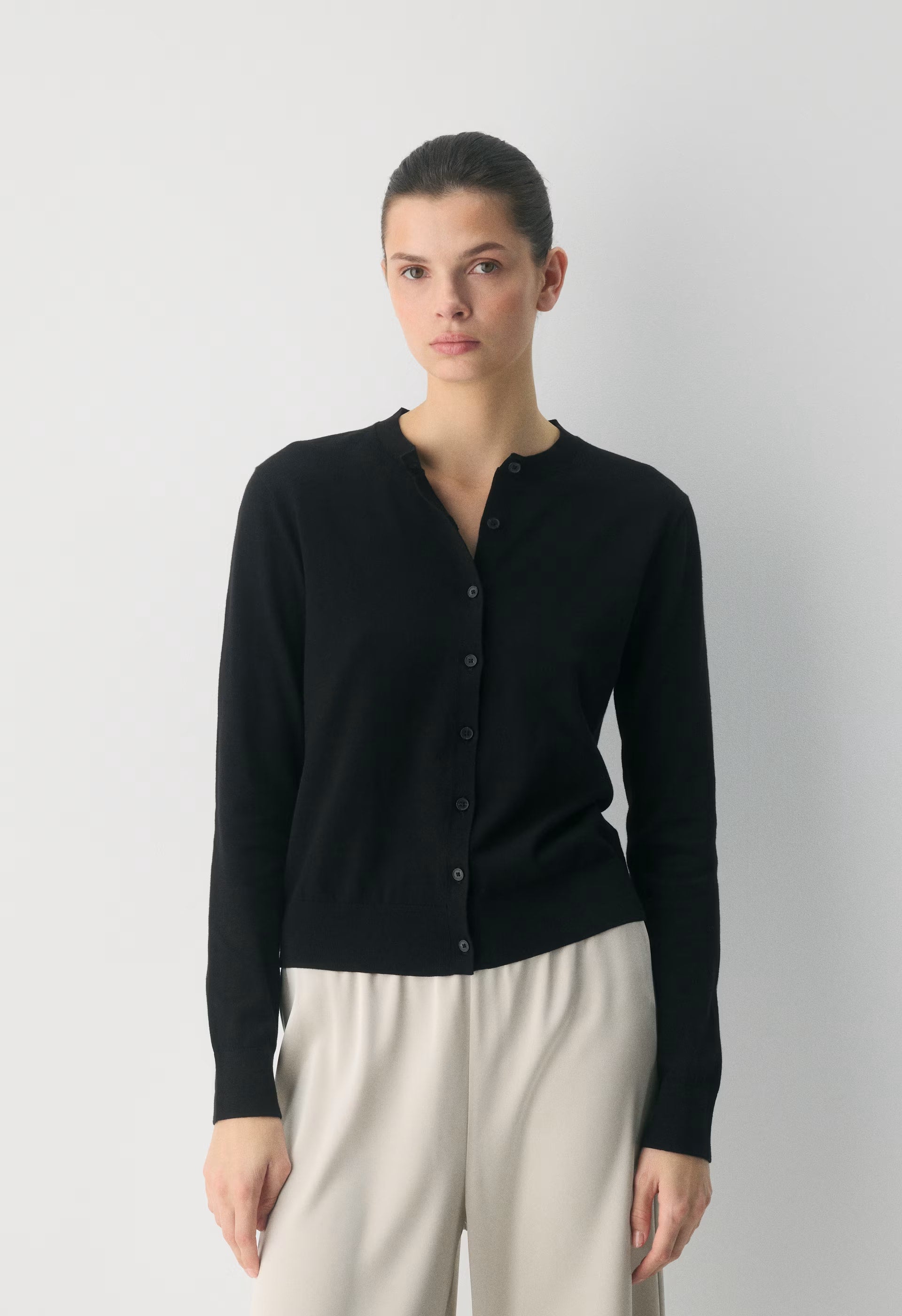 Noteworthy Cardigan - BLACK