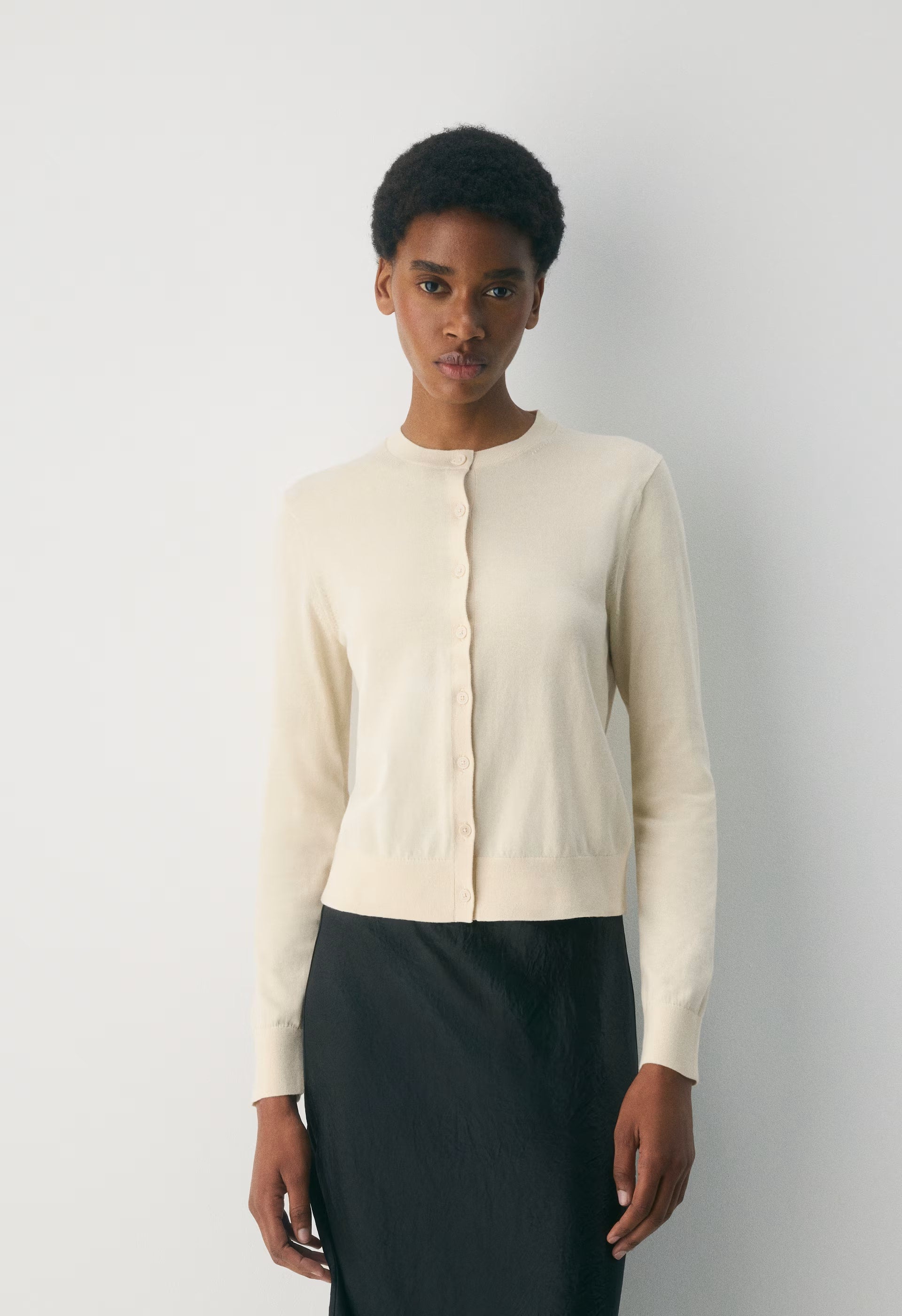 Noteworthy Cardigan - WHITE SHADOW