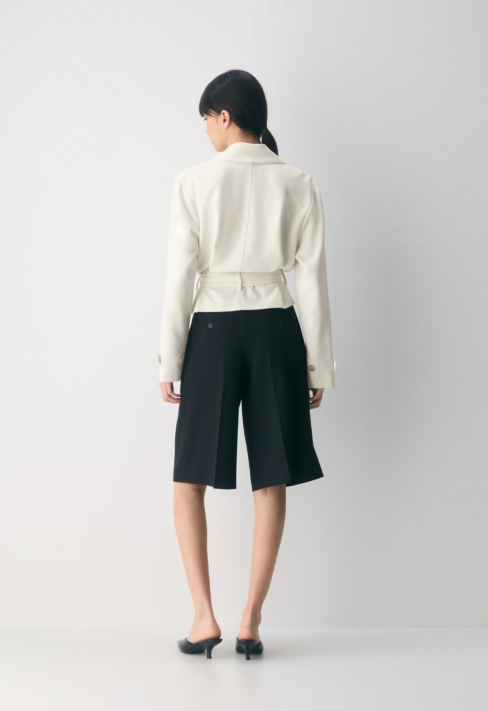 Postage Trench Coat - Sway Crepe - VINTAGE WHITE