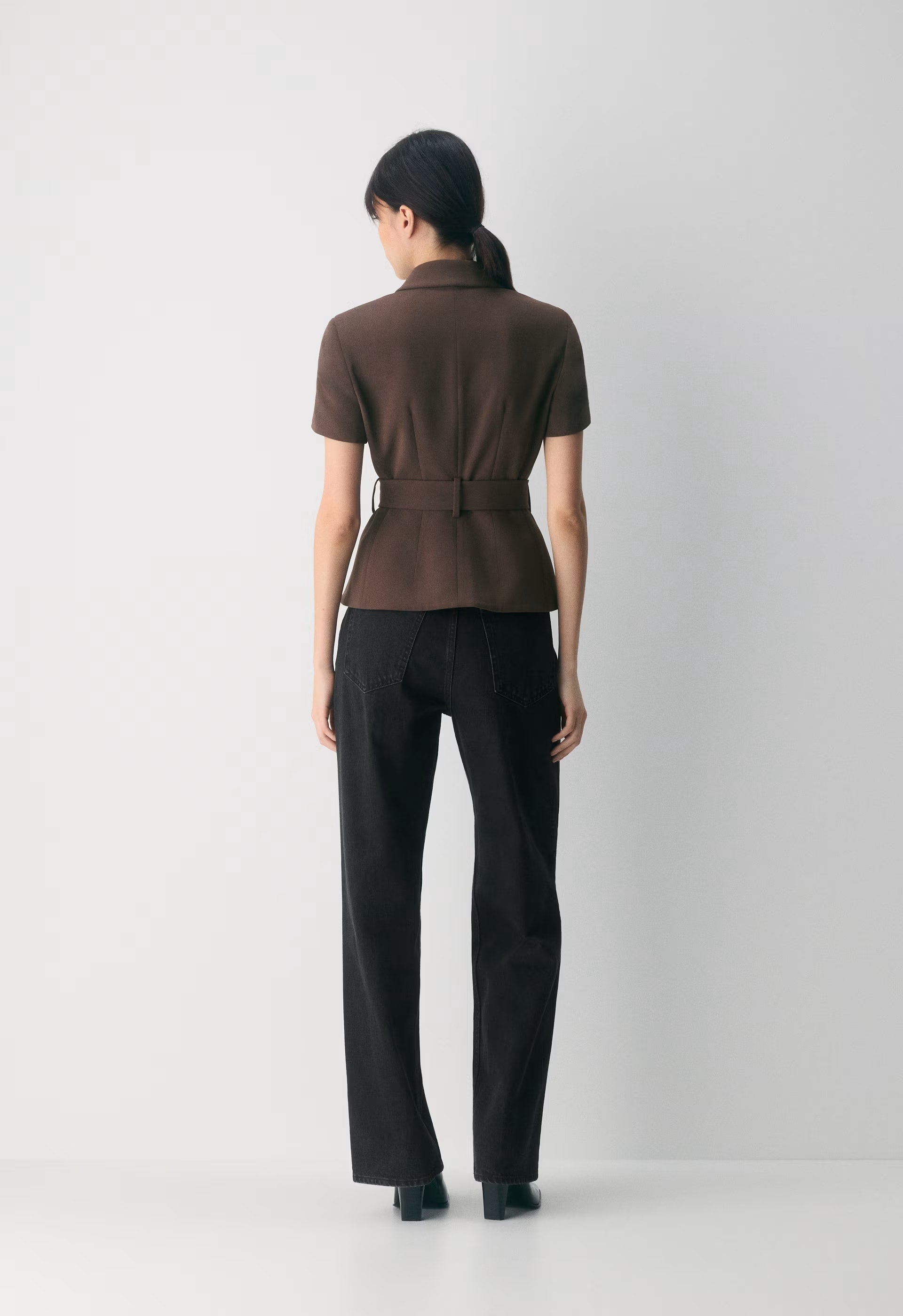 Brynn Shortsleeve Blazer - Sway Crepe - CACAO NIB BROWN