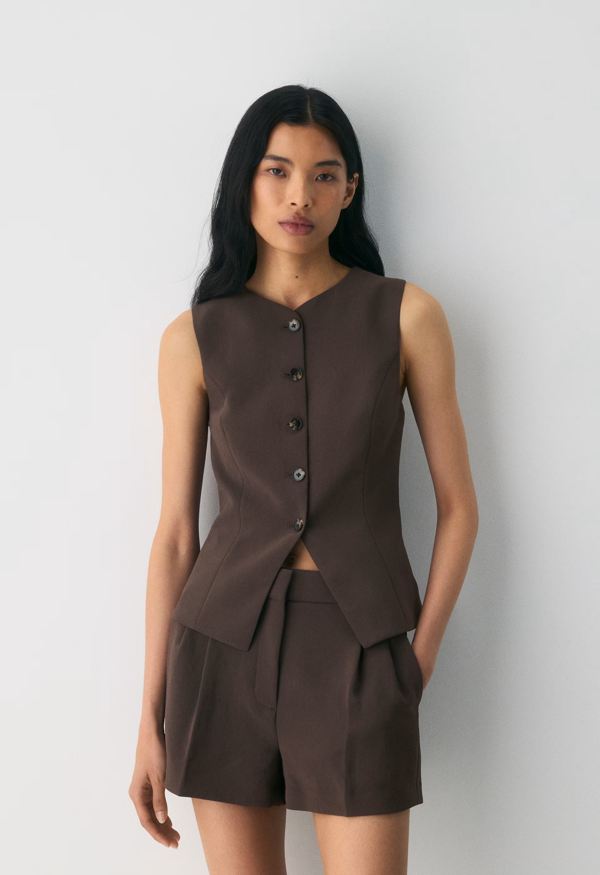 Regal Vest - Crepette™ - RICH MOCHA BROWN