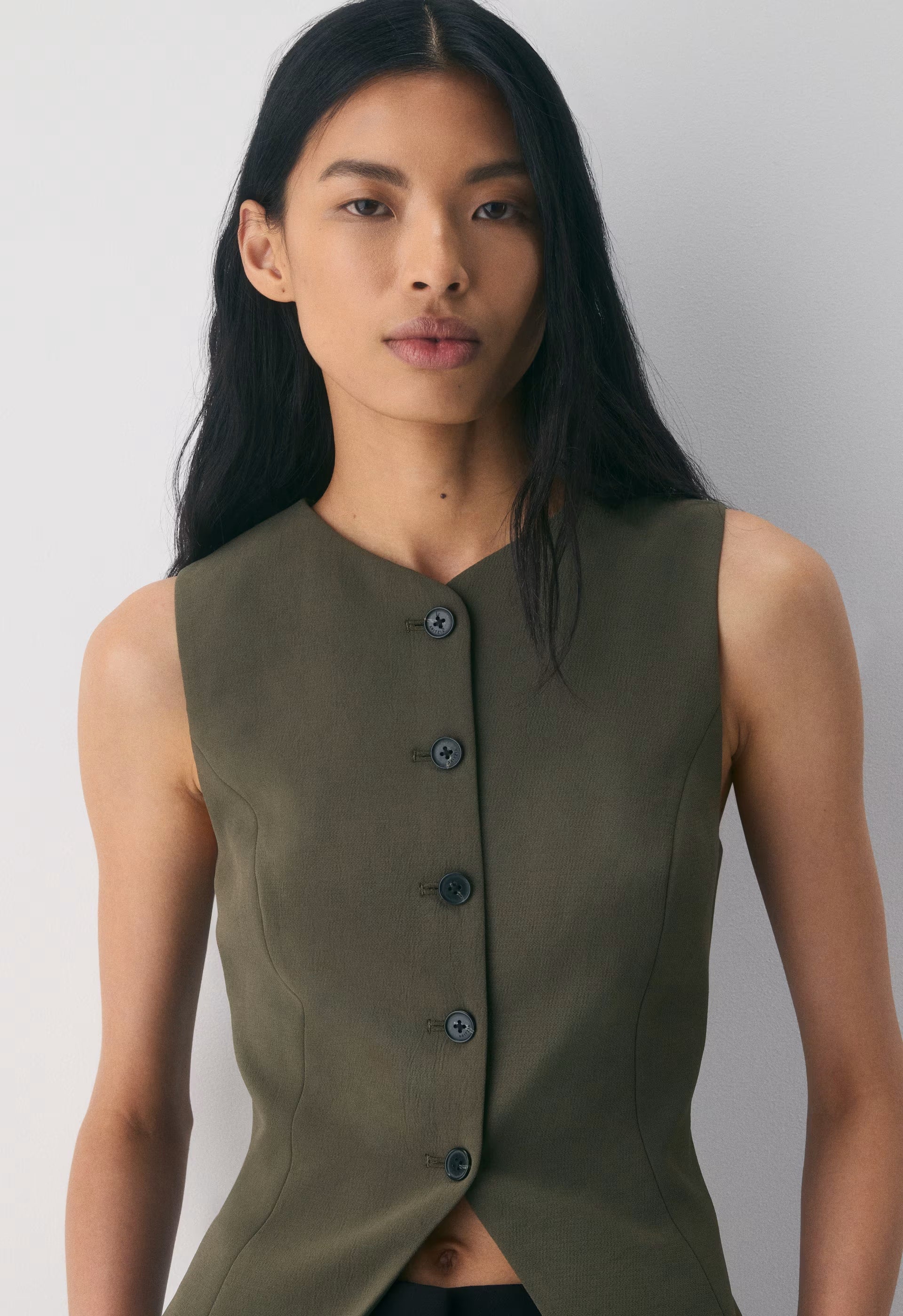 Regal Vest - Crepette™ - DARK OLIVE