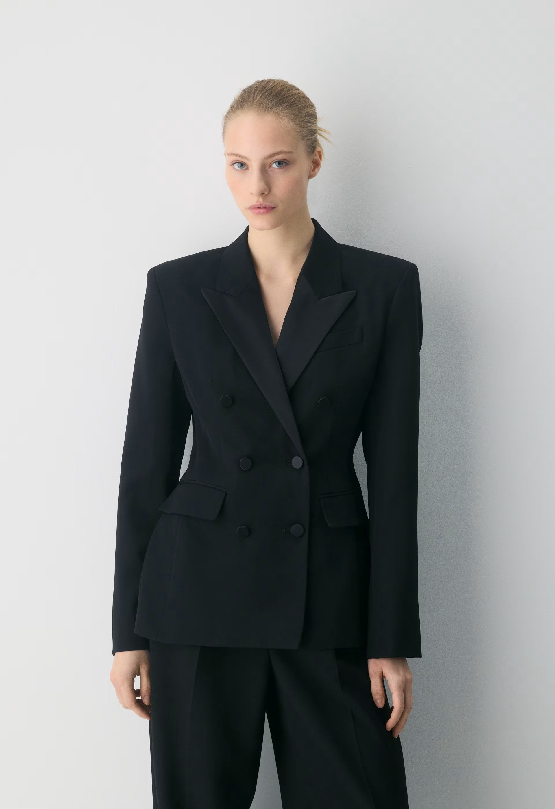 Conservatory Blazer - BLACK