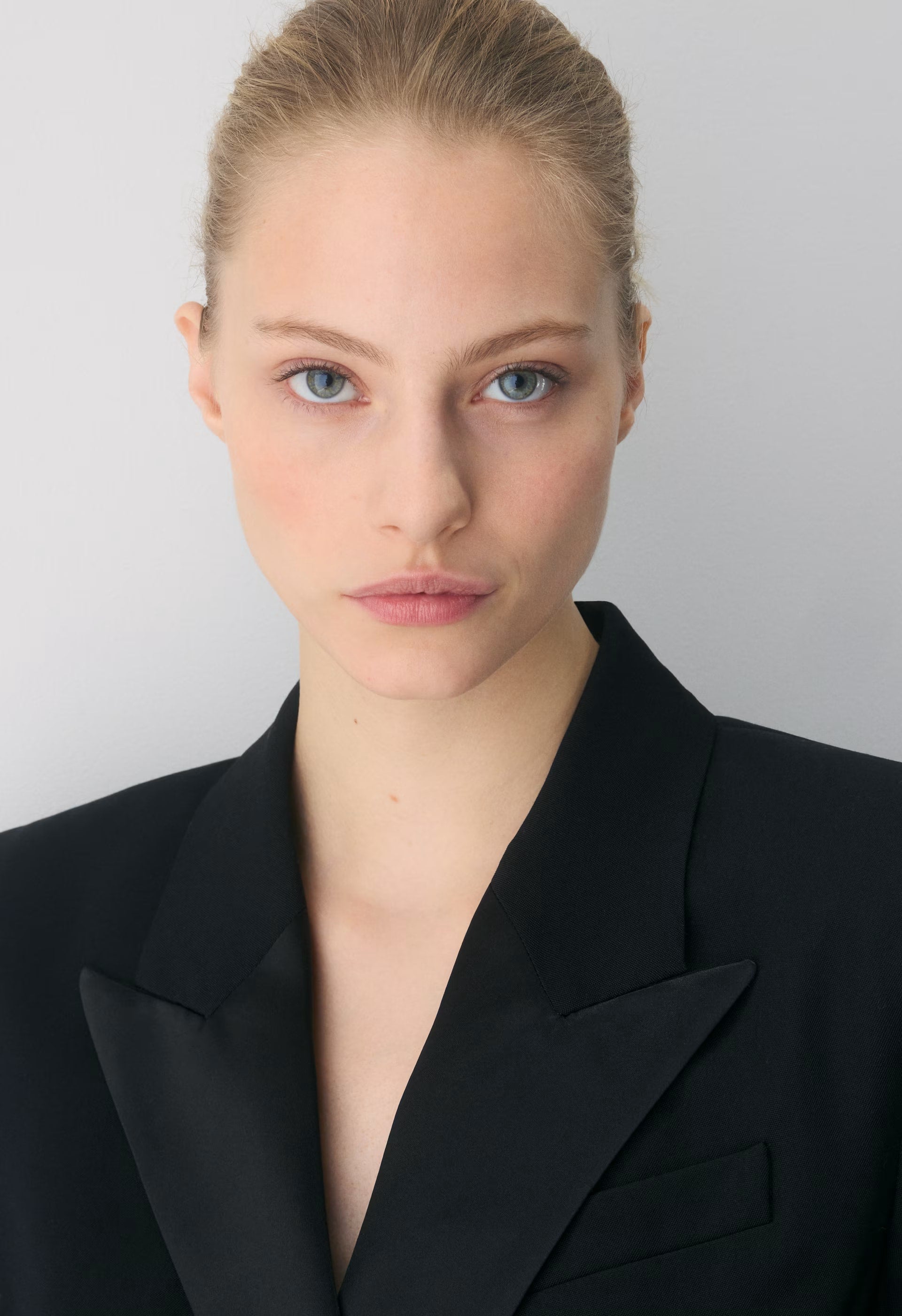 Conservatory Blazer - BLACK