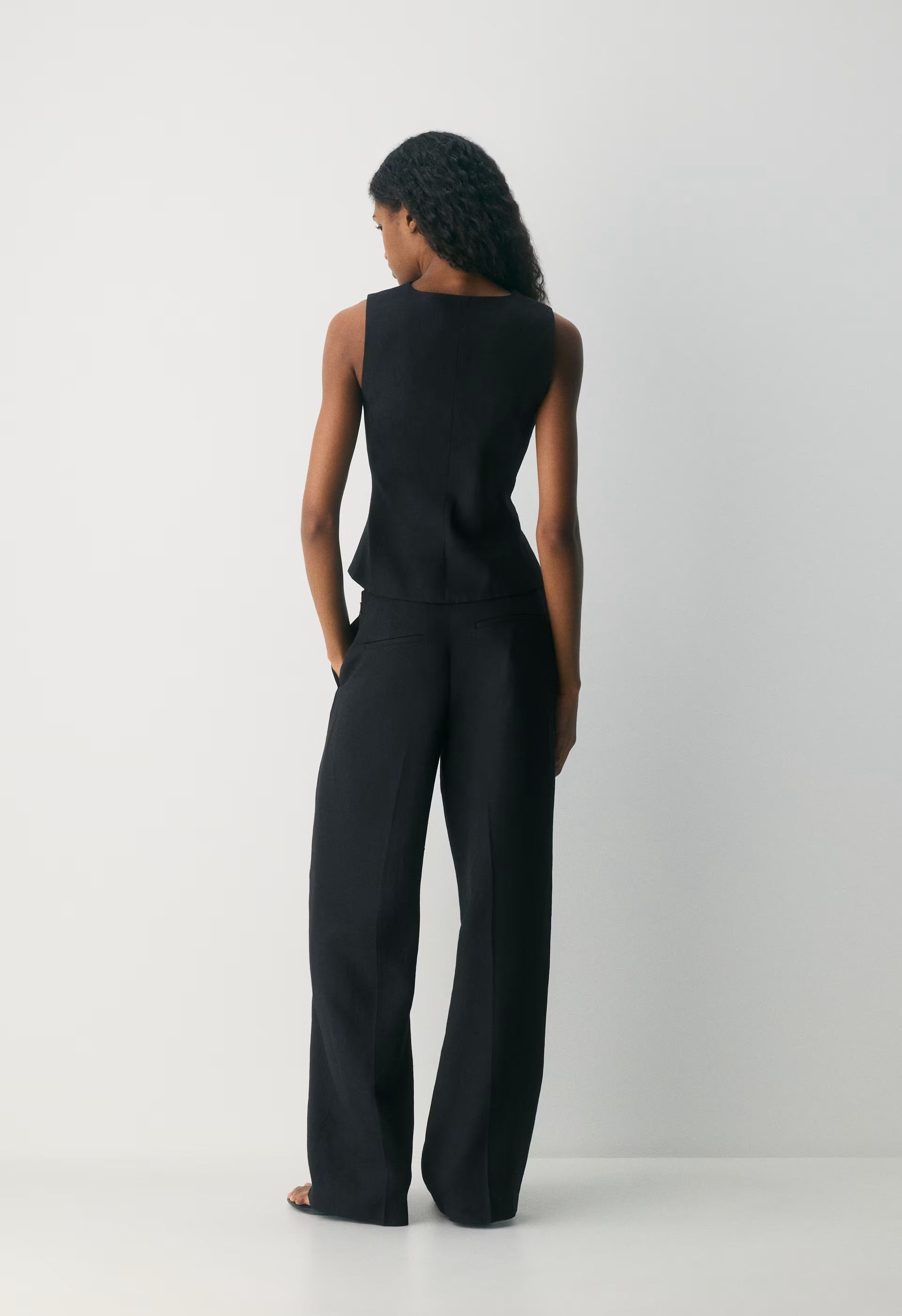 Regal Vest - PowerLinen™ - BLACK
