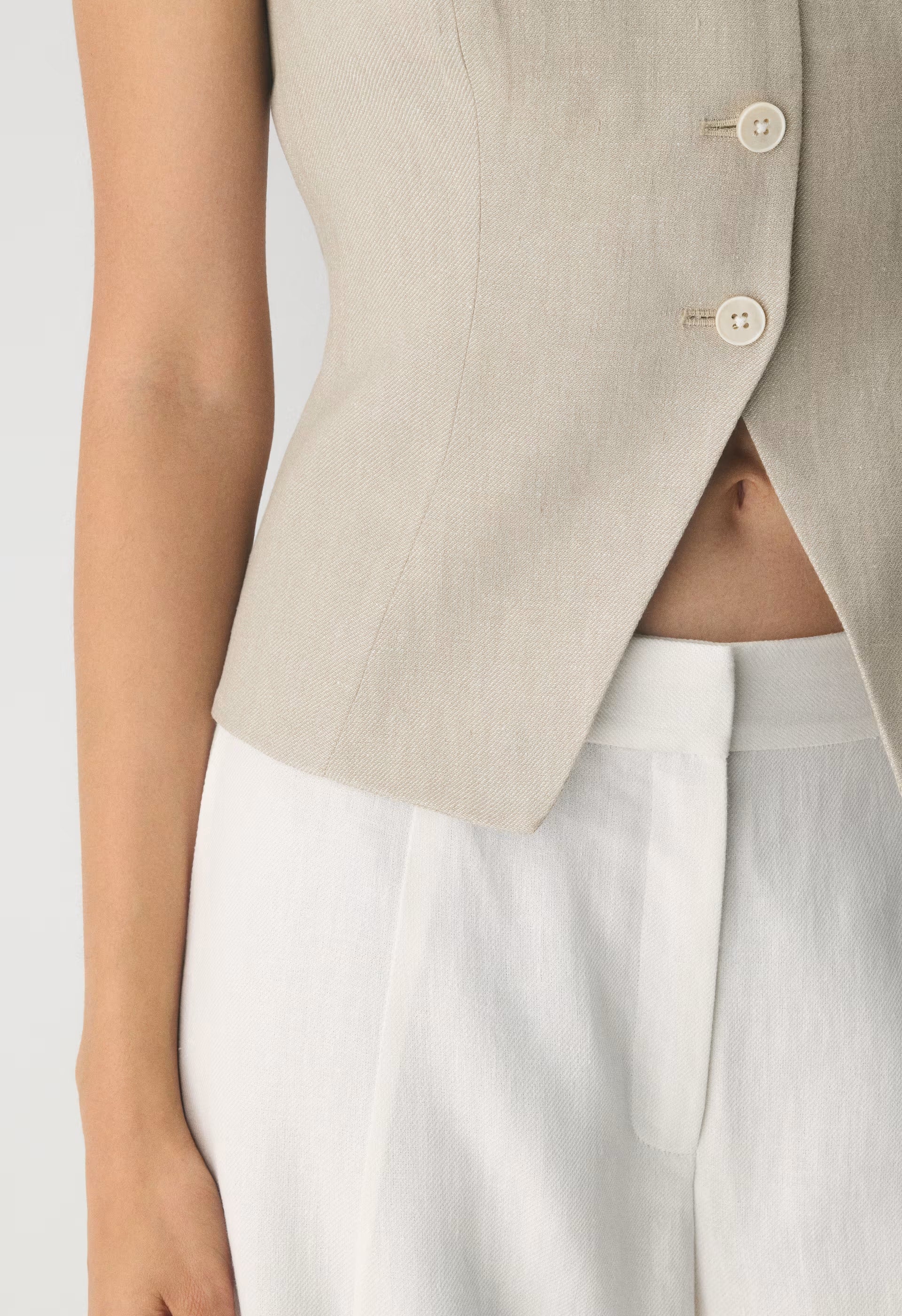 Regal Vest - PowerLinen™ - UNDYED DARK ECRU