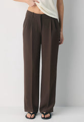 The Effortless Pant™ Lo-Rise - Crepette™ - RICH MOCHA BROWN