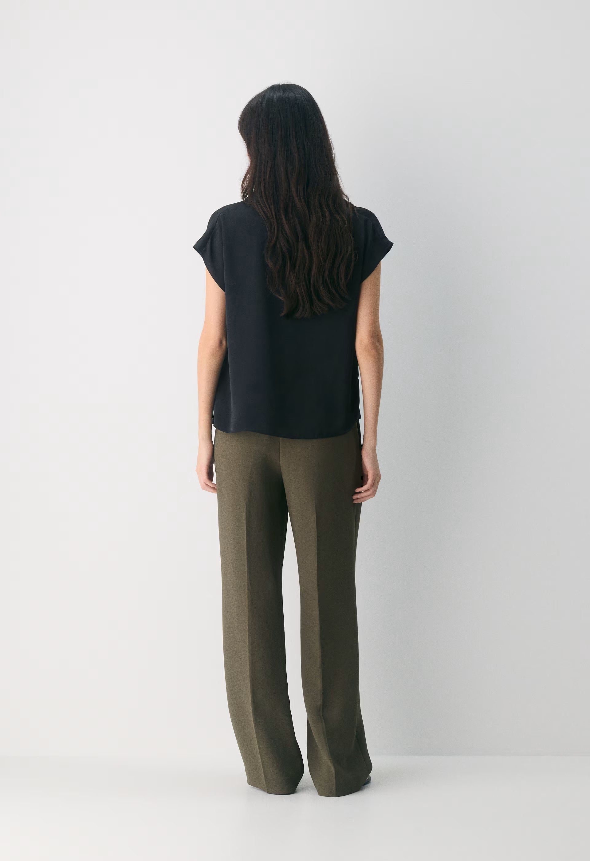 The Effortless Pant™ Lo-Rise - Crepette™ - DARK OLIVE