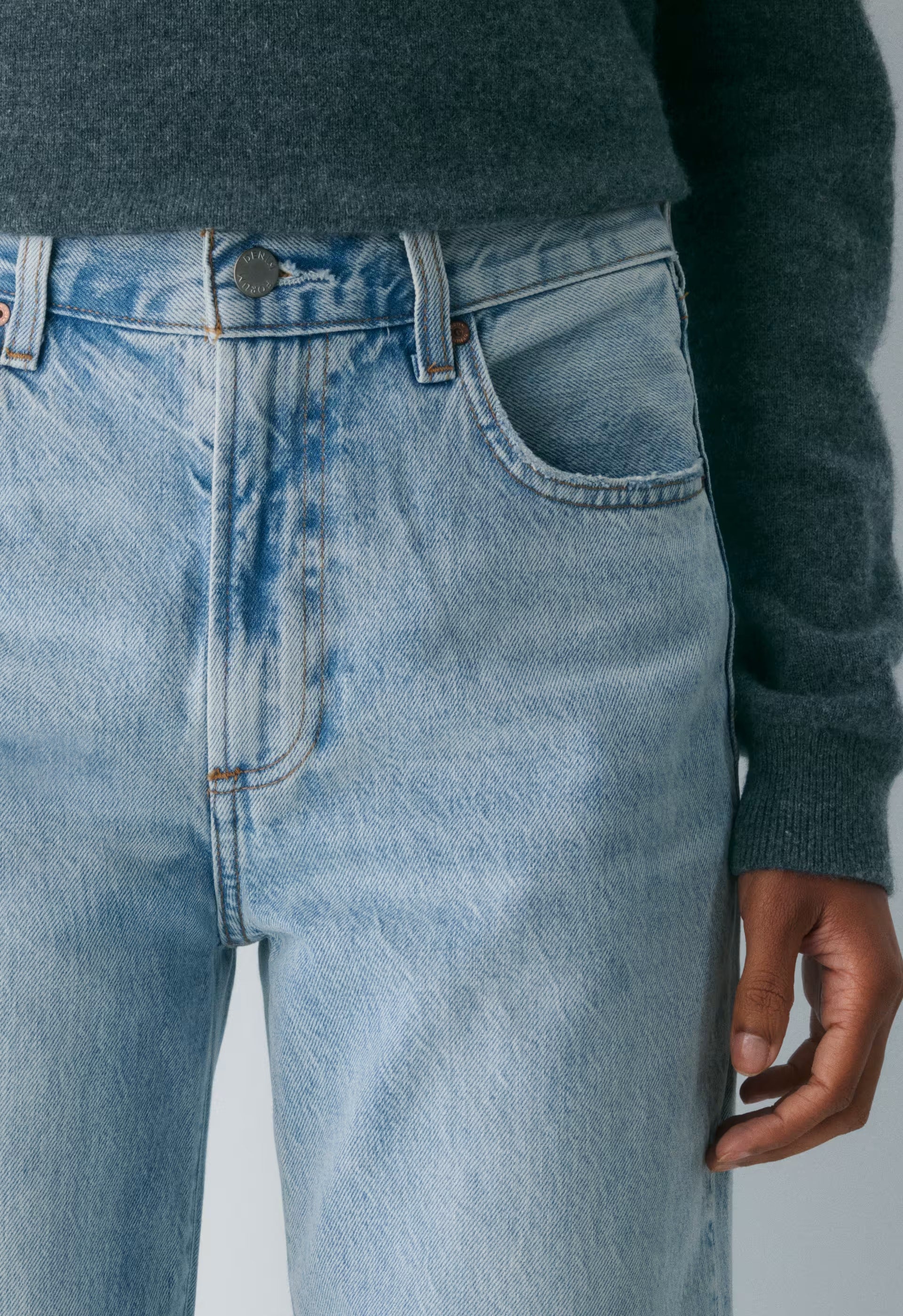 Denim Forum The Farrah Hi-Rise Wide Jean - 15 YRS BRL THR BLEU