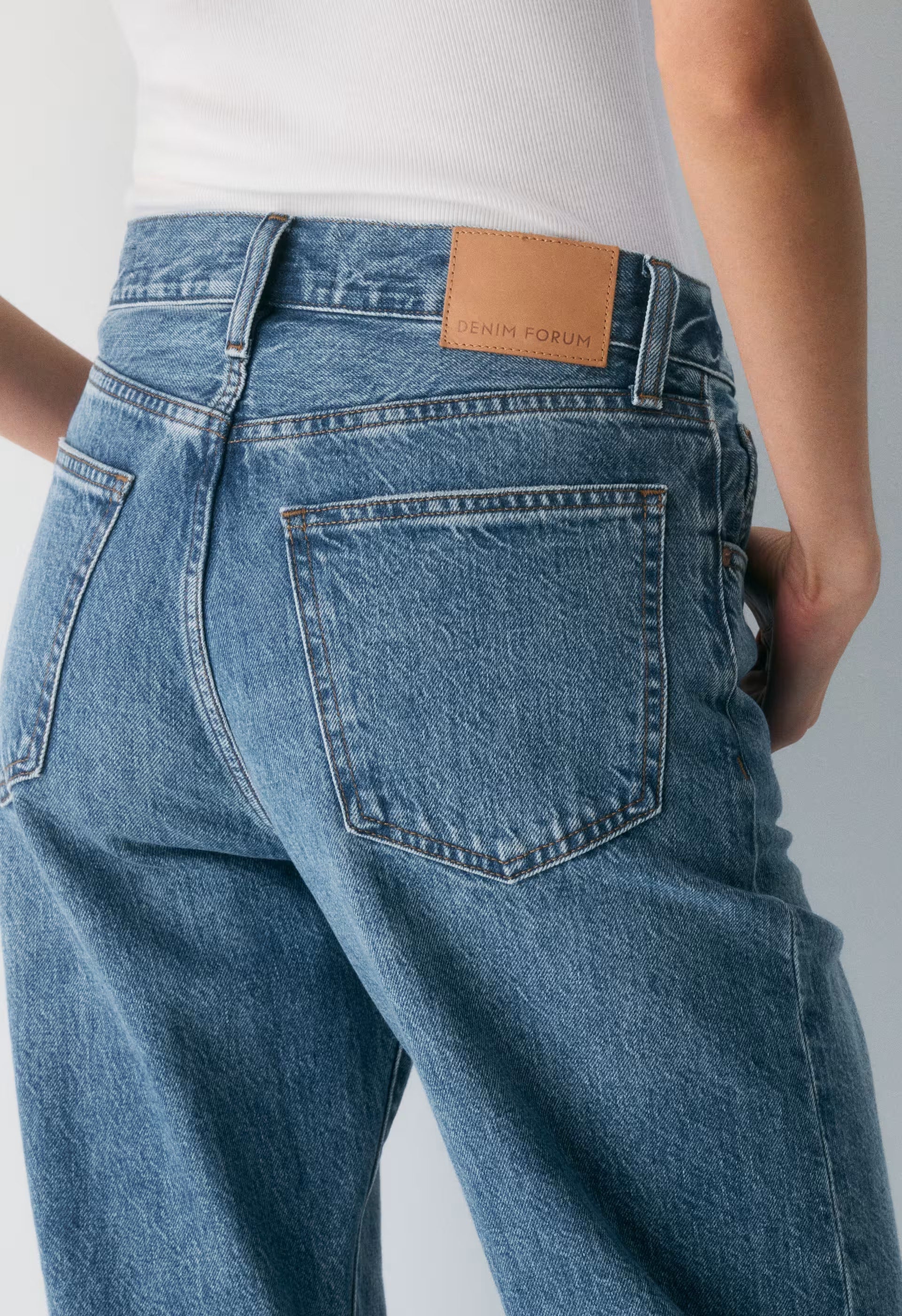Denim Forum The '90s Marlo Hi-Rise Baggy Jean - 5 YRS KISS N TELL BLEU