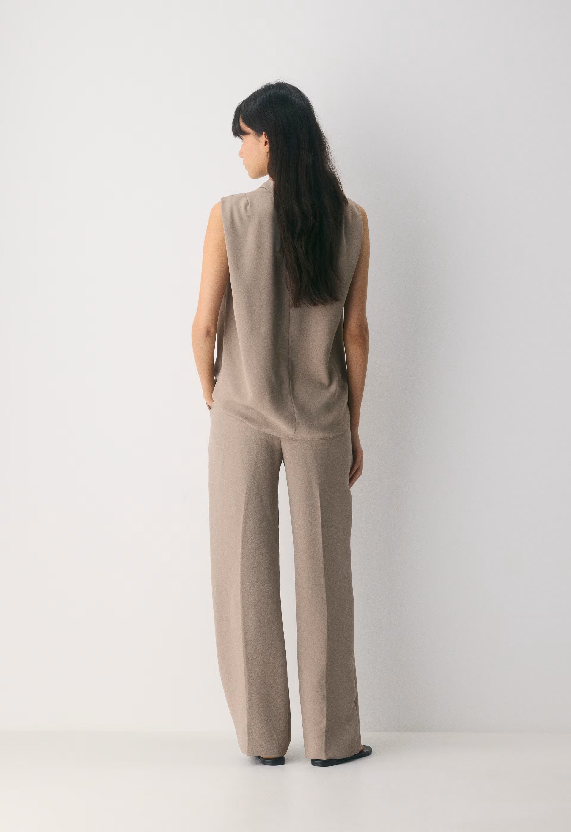 The Limitless Pant™ - Crepette™ - NOMAD TAUPE