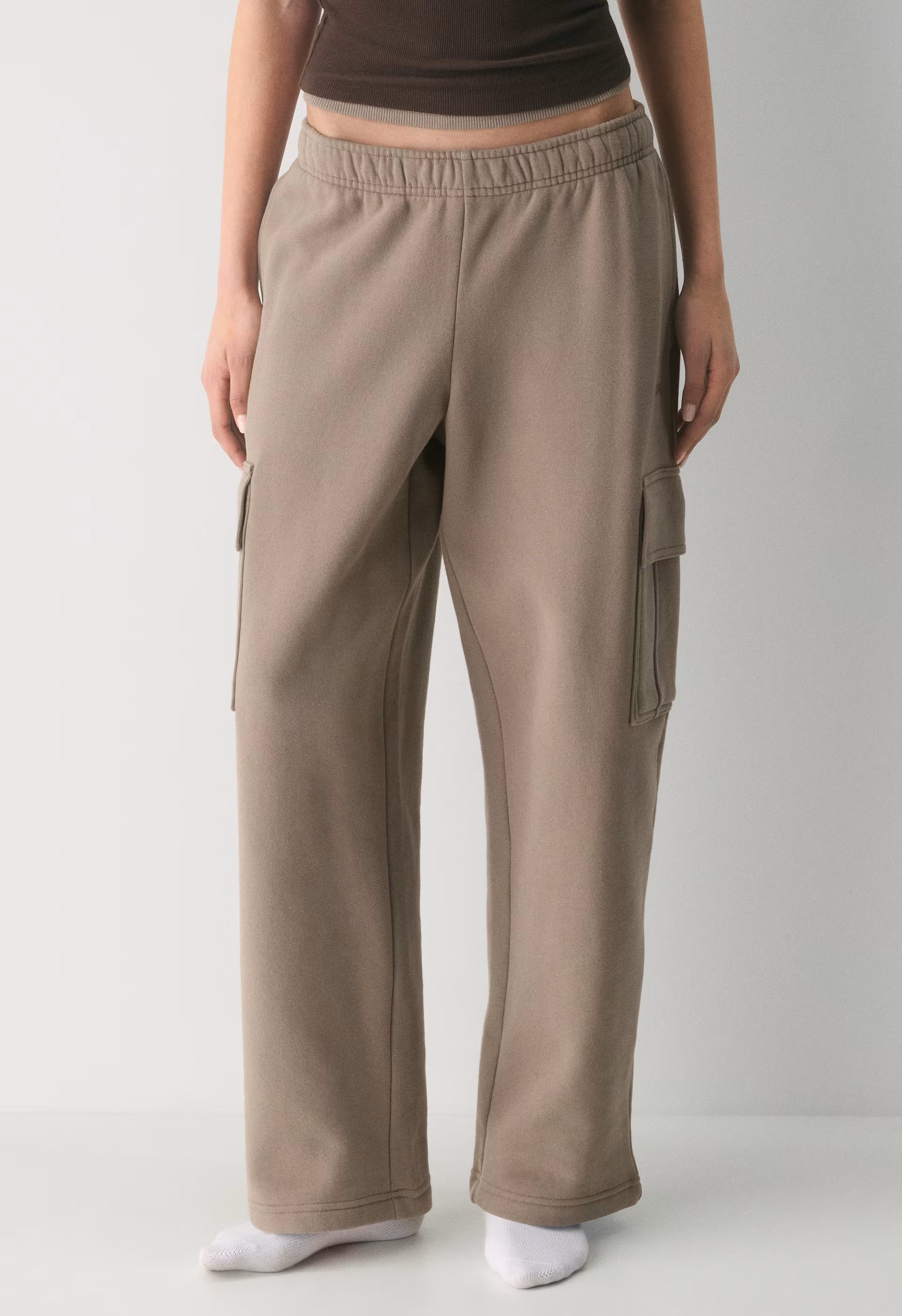 Cozy Sweatfleece Mega Cargo™ Sweatpant - NOMAD TAUPE