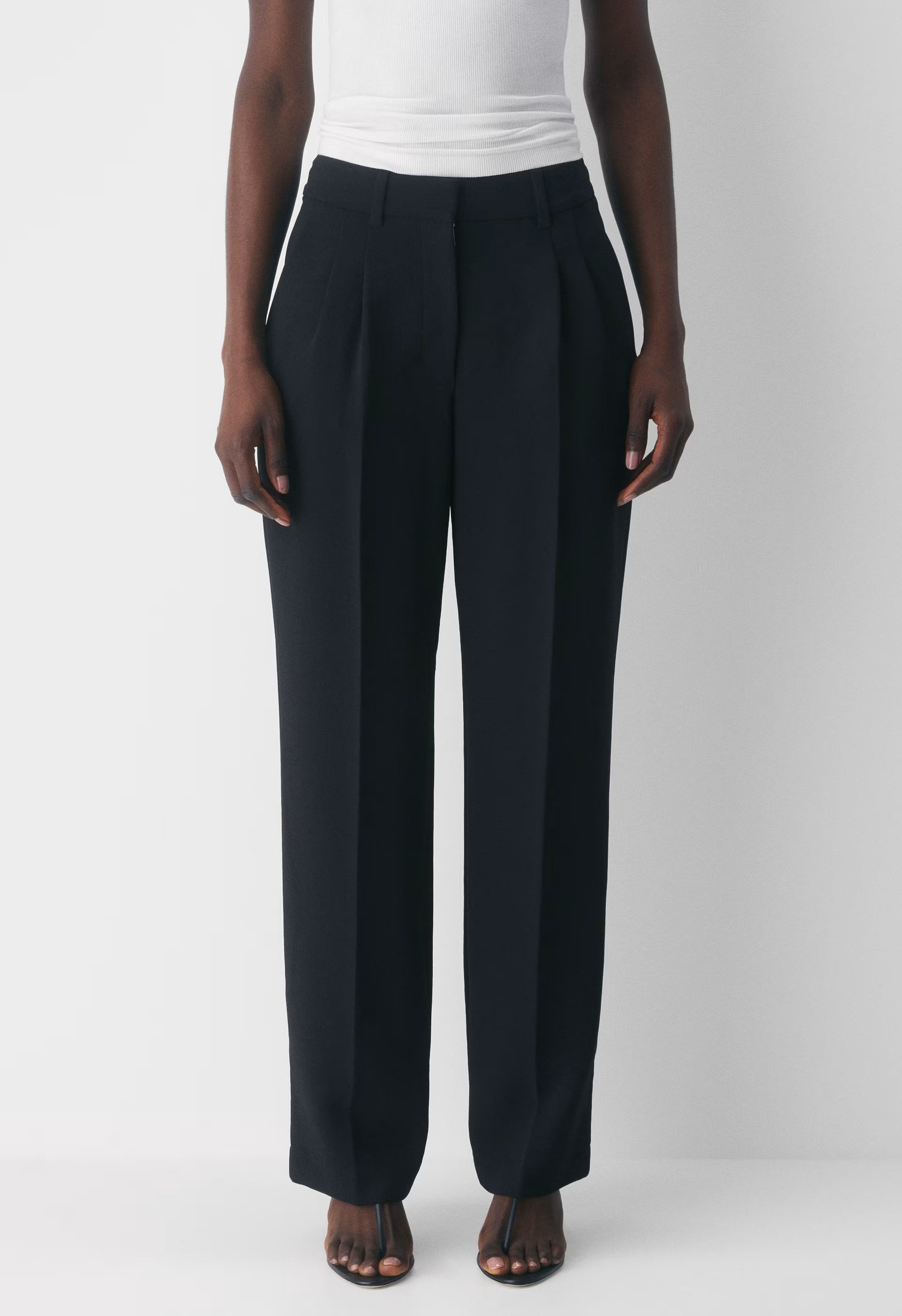 The Effortless Pant™ Curve-Fit - Crepette™ - BLACK