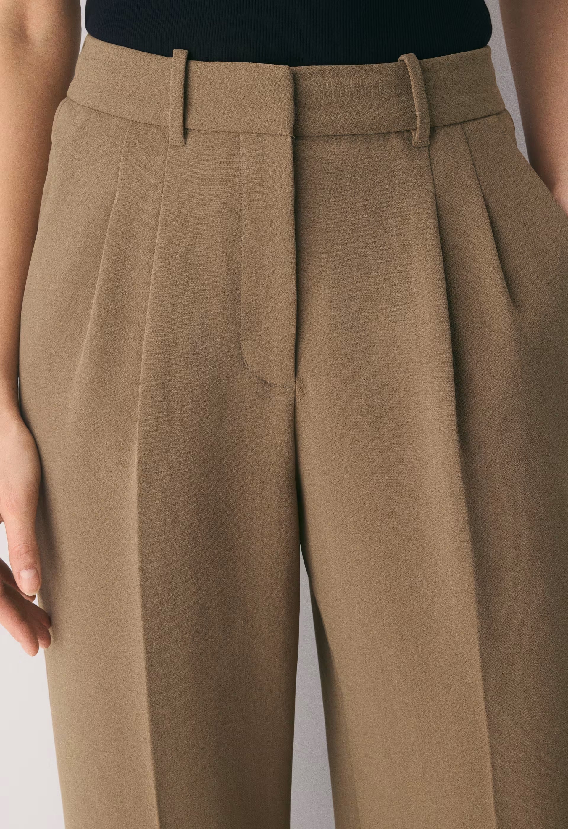 The Effortless Pant™ Curve-Fit - Crepette™ - FOLIO TAUPE