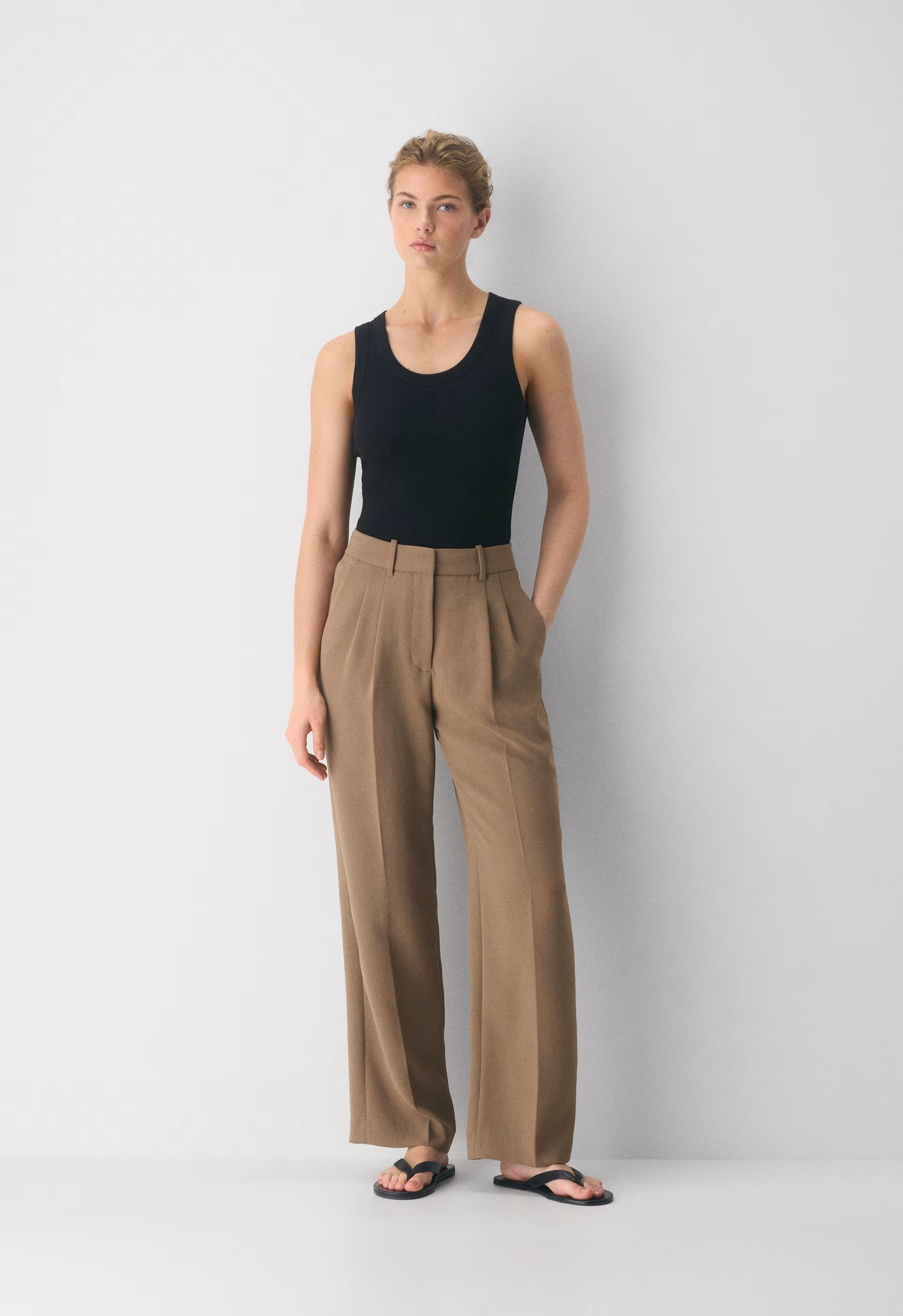 The Effortless Pant™ Curve-Fit - Crepette™ - FOLIO TAUPE