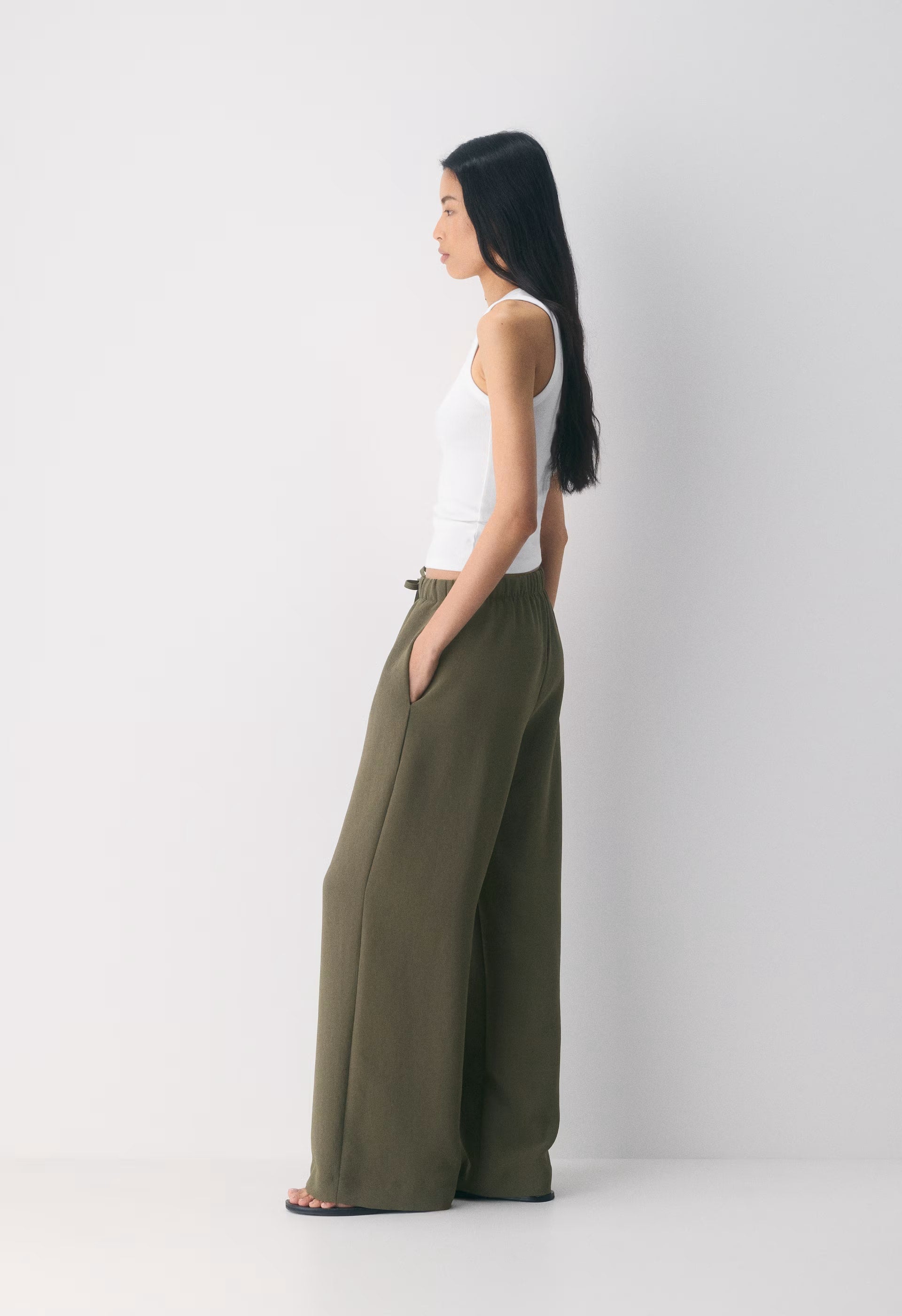 The Lodge Pant™ - Crepette™ - DARK OLIVE