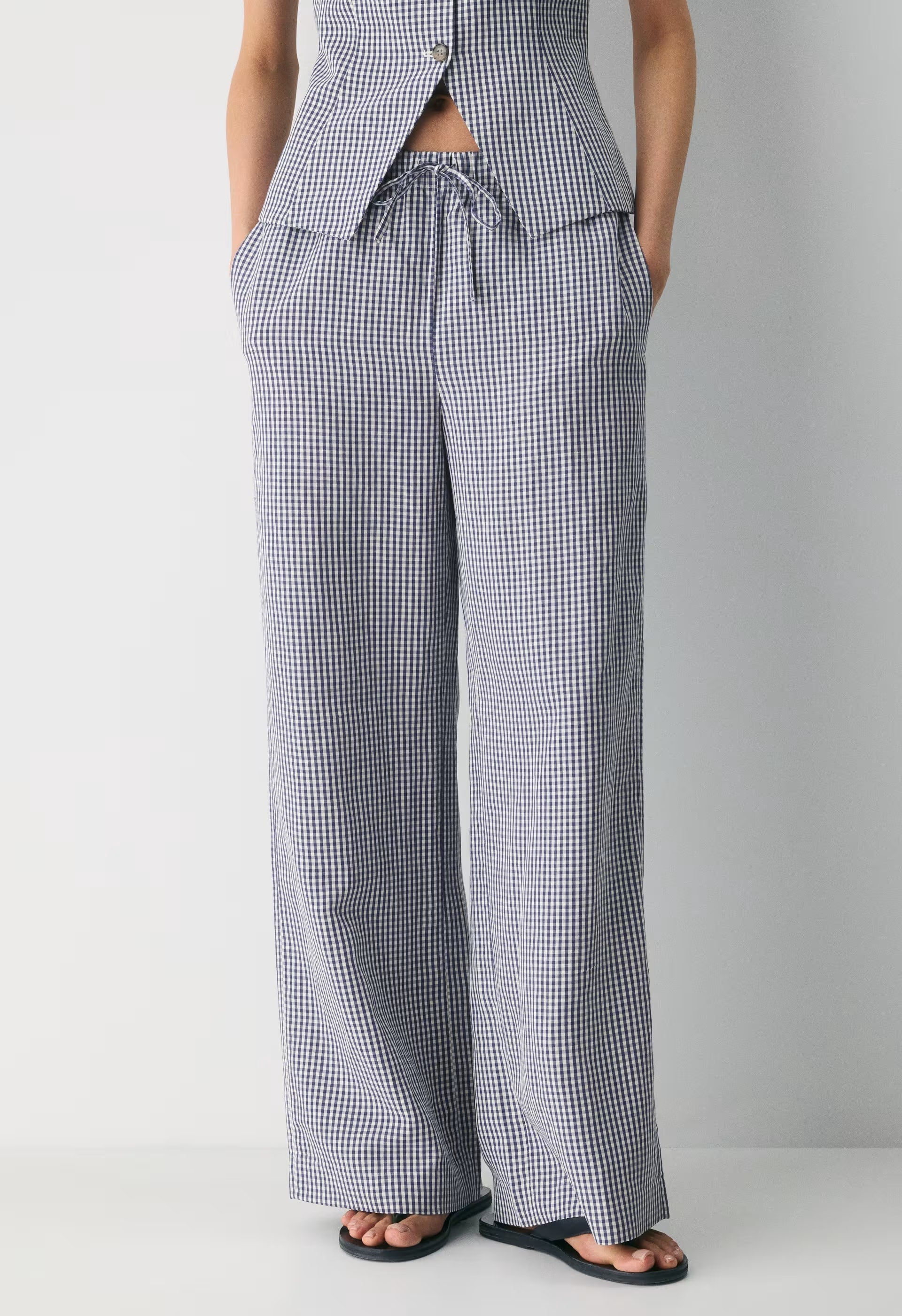The Lodge Pant™ - CruiseLinen™ - SRPN CK LT BRH/HBR NVY