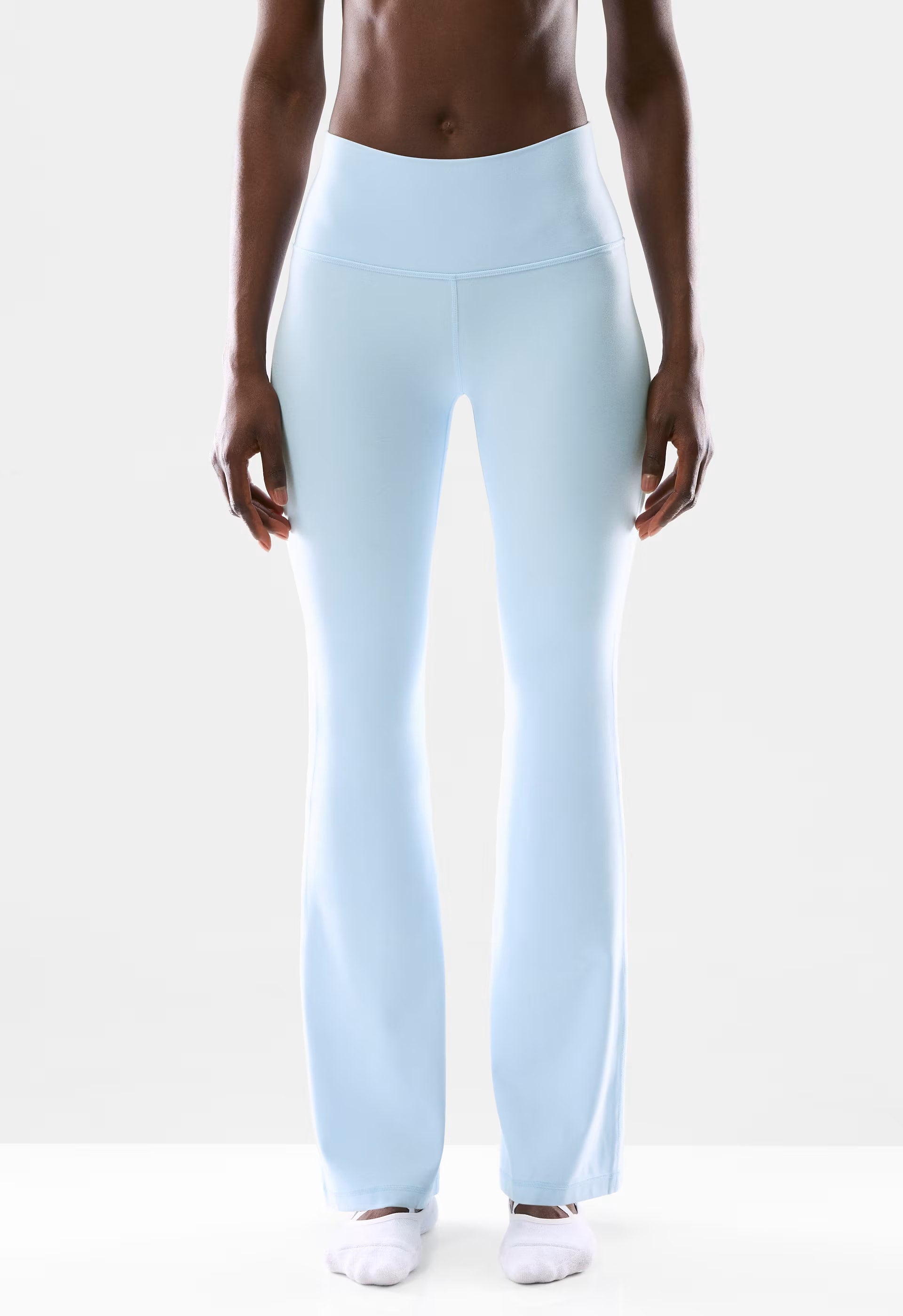BUTTER Cheeky Hi-Rise Flare 32 Legging - VILLA BLUE