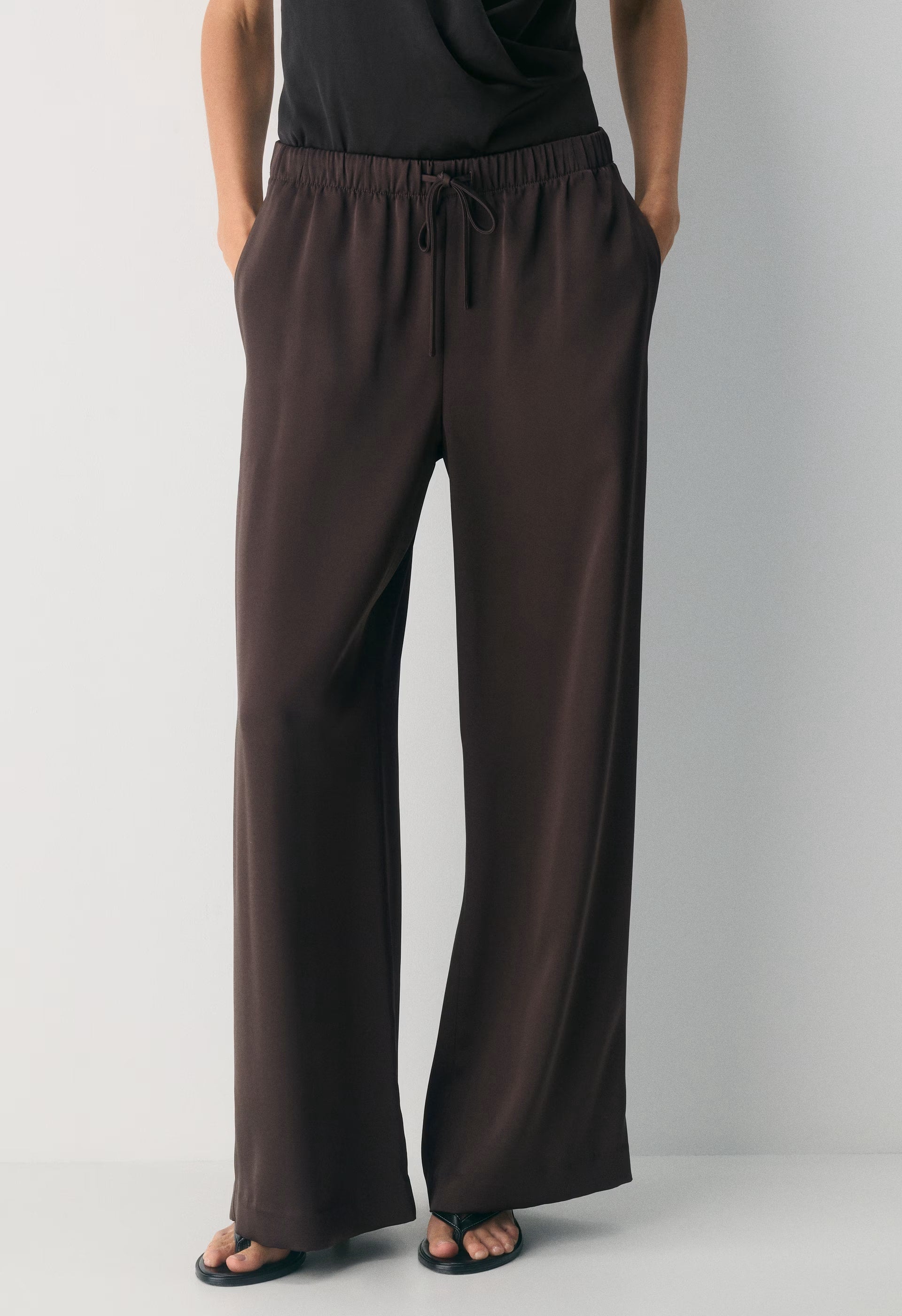 The Lodge Pant™ Satin - RICH MOCHA BROWN