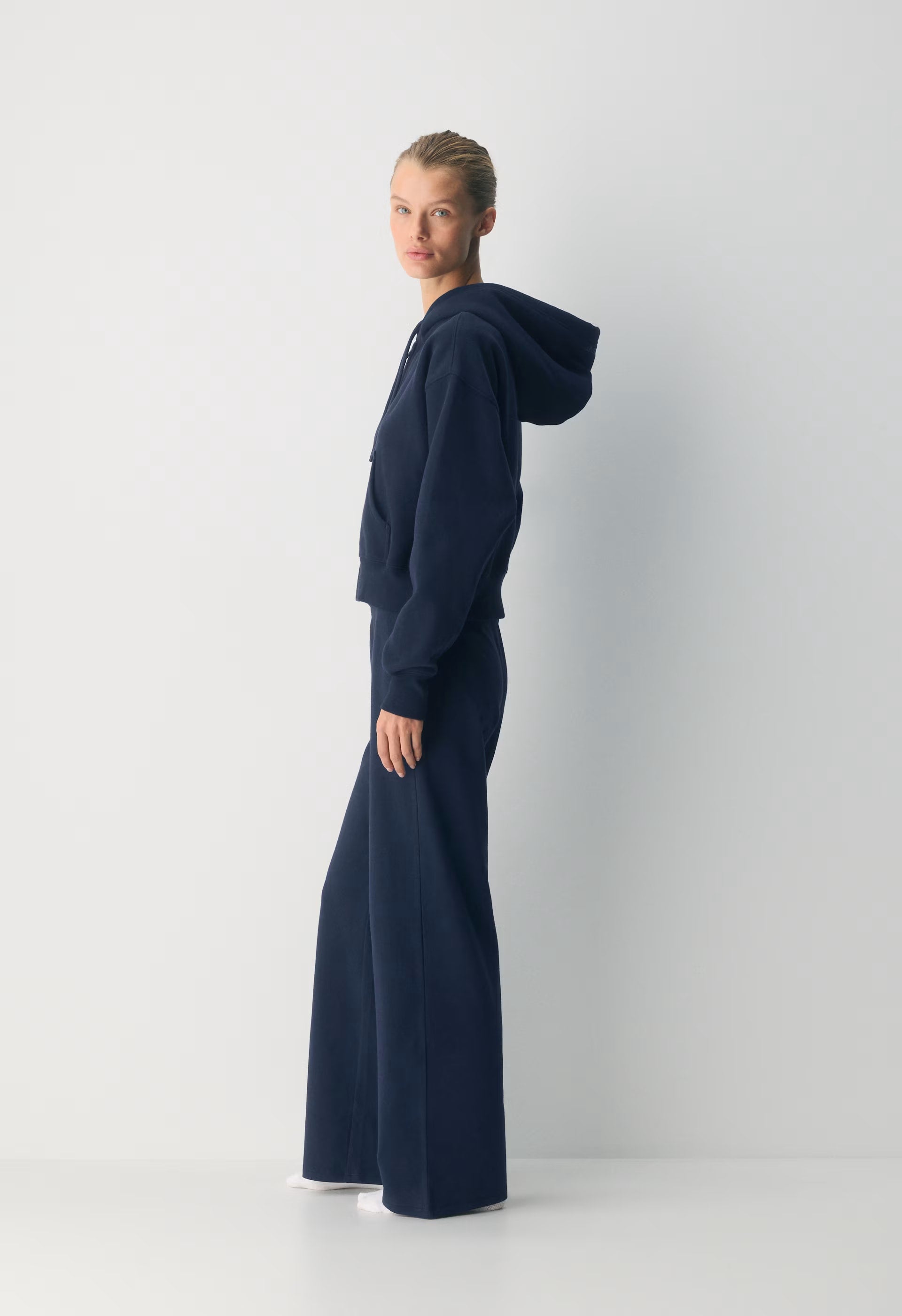 HomeStretch™ Smooth Kickback Pant - ADMIRAL