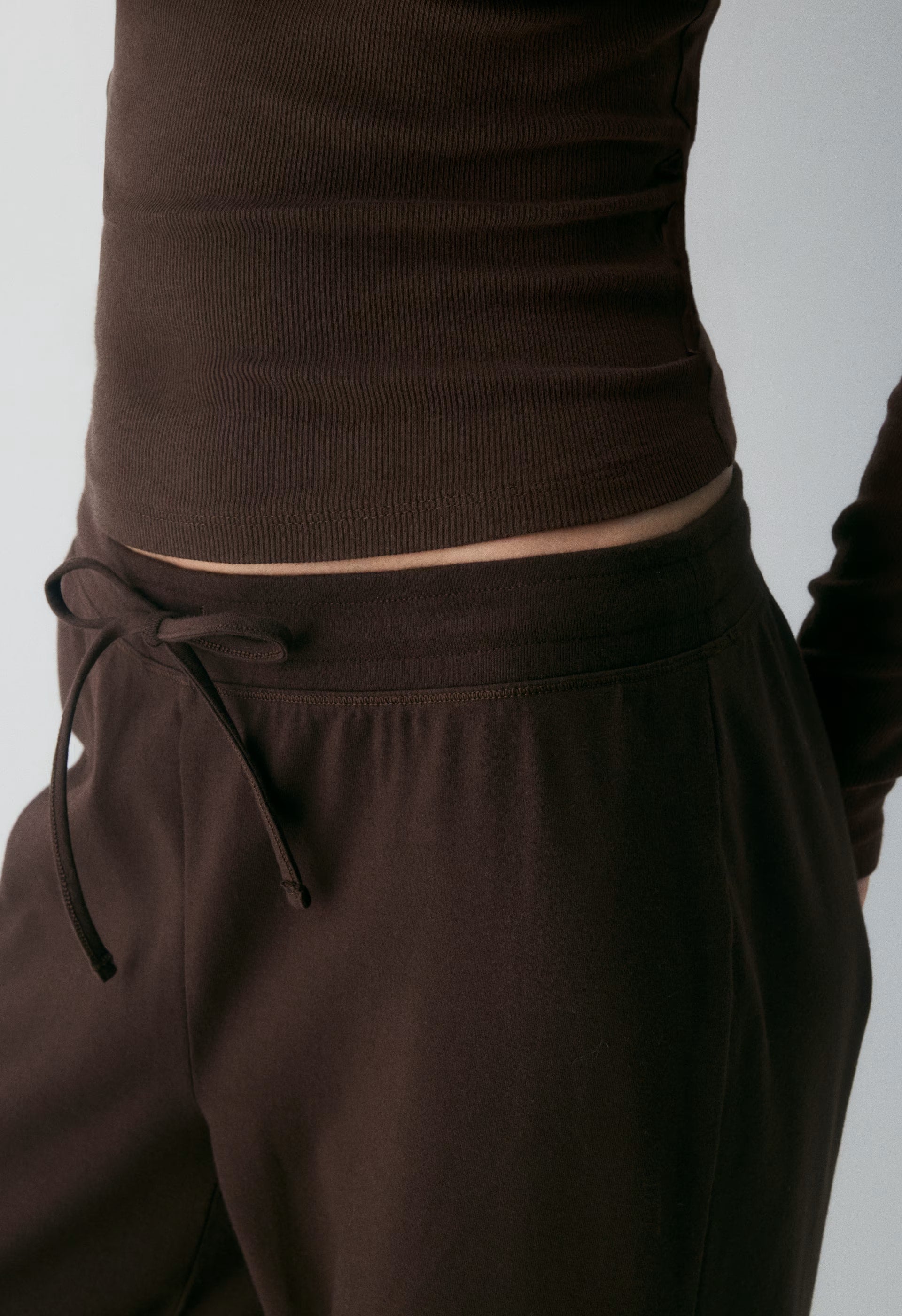 HomeStretch™ Smooth Kickback Pant - RICH MOCHA BROWN