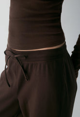 HomeStretch™ Smooth Kickback Pant - RICH MOCHA BROWN