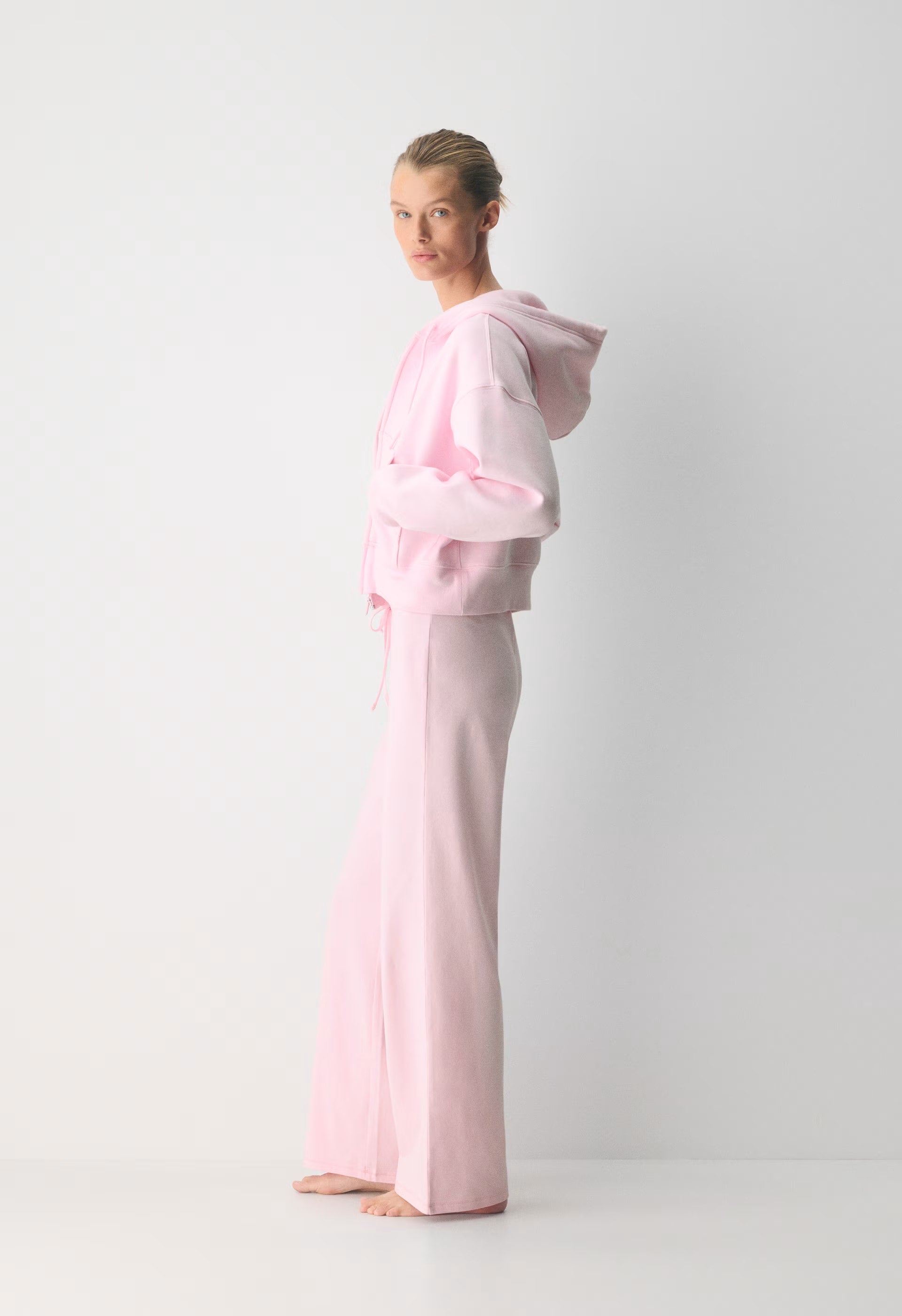 HomeStretch™ Smooth Kickback Pant - VILLA PINK