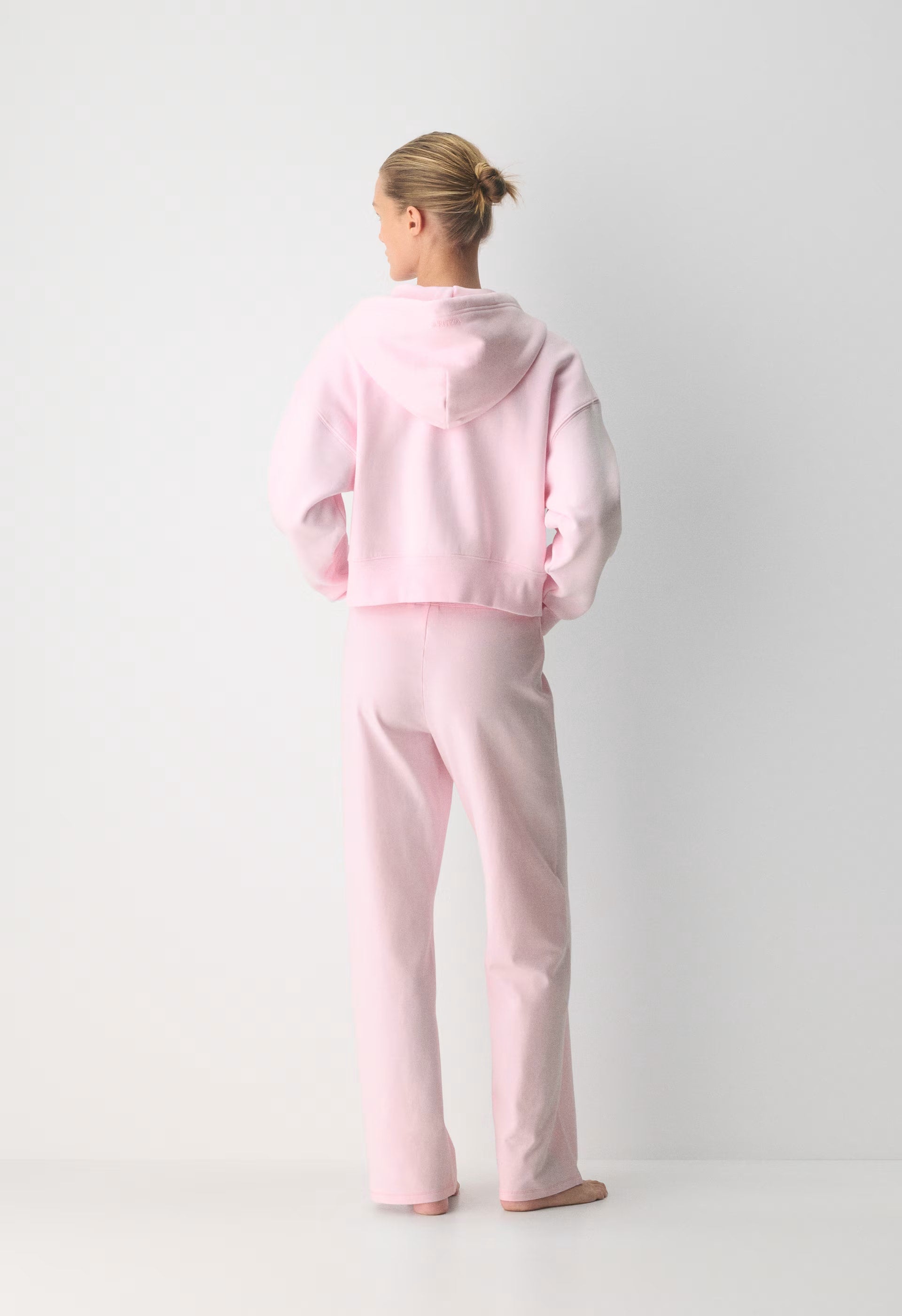HomeStretch™ Smooth Kickback Pant - VILLA PINK