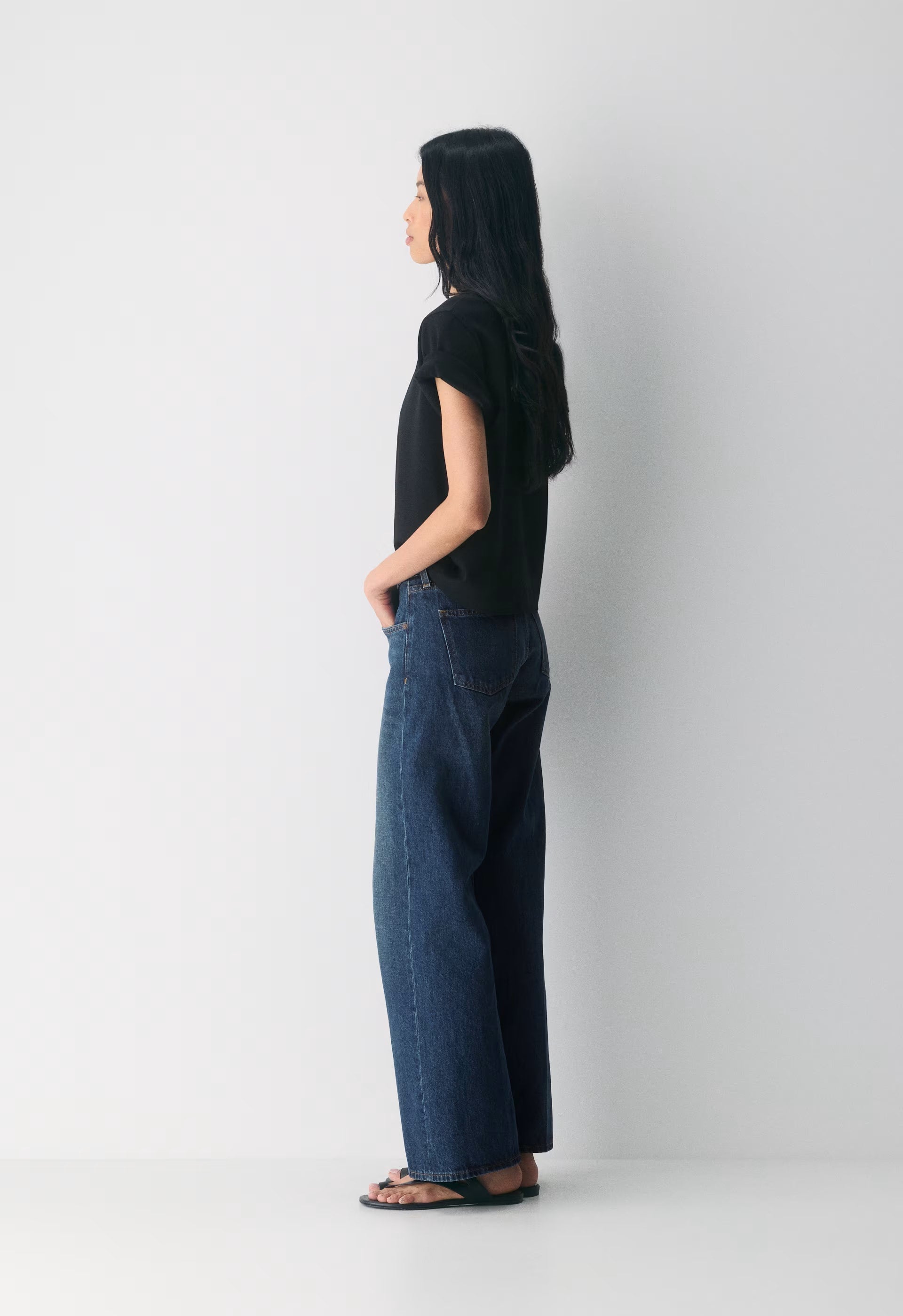 Denim Forum The ‘90s Relaxed Ultra Lo-Rise Wide Jean - BE ABOUT DARK BLEU