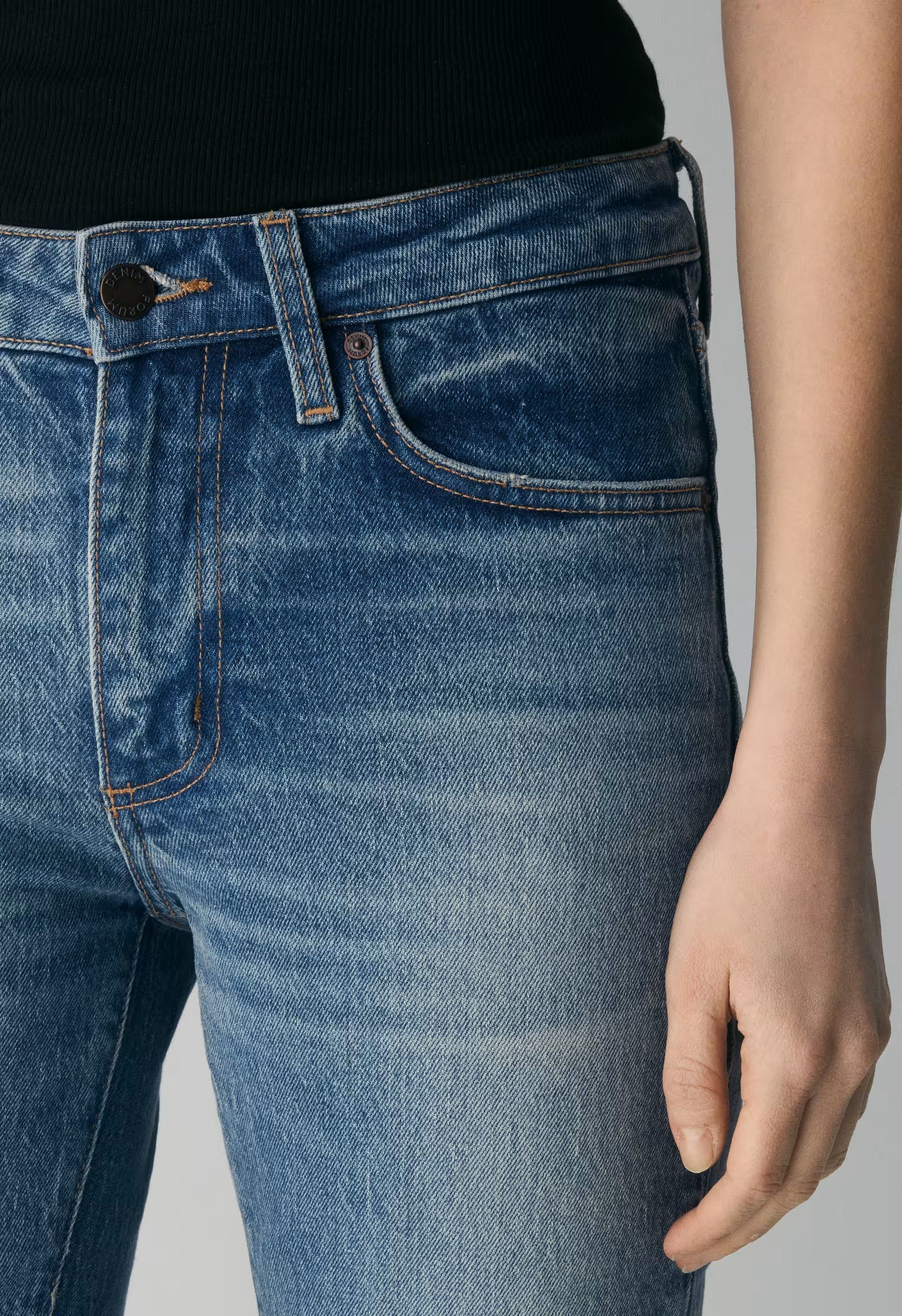 Denim Forum Denise Mid-Rise Flare Jean - VINTAGE MEDIUM BLUE