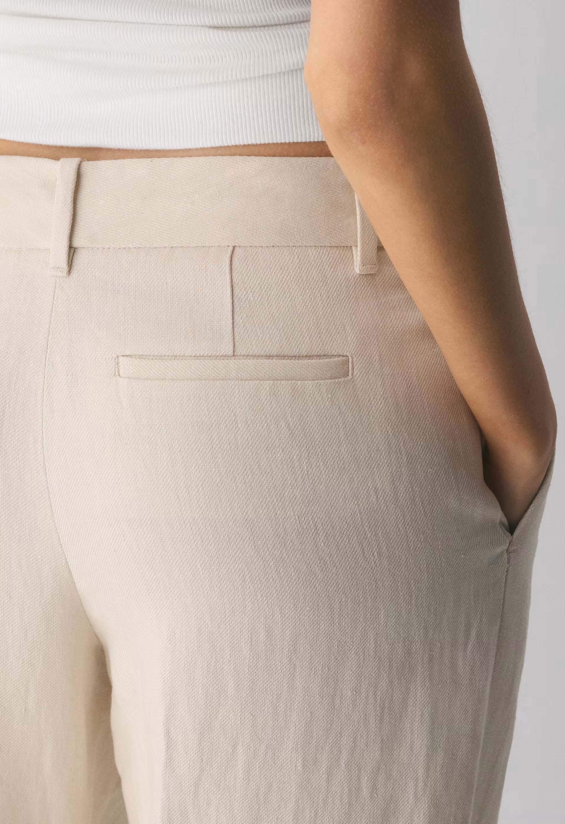 The Effortless Pant™ Lo-Rise - PowerLinen™ - COOL BEIGE