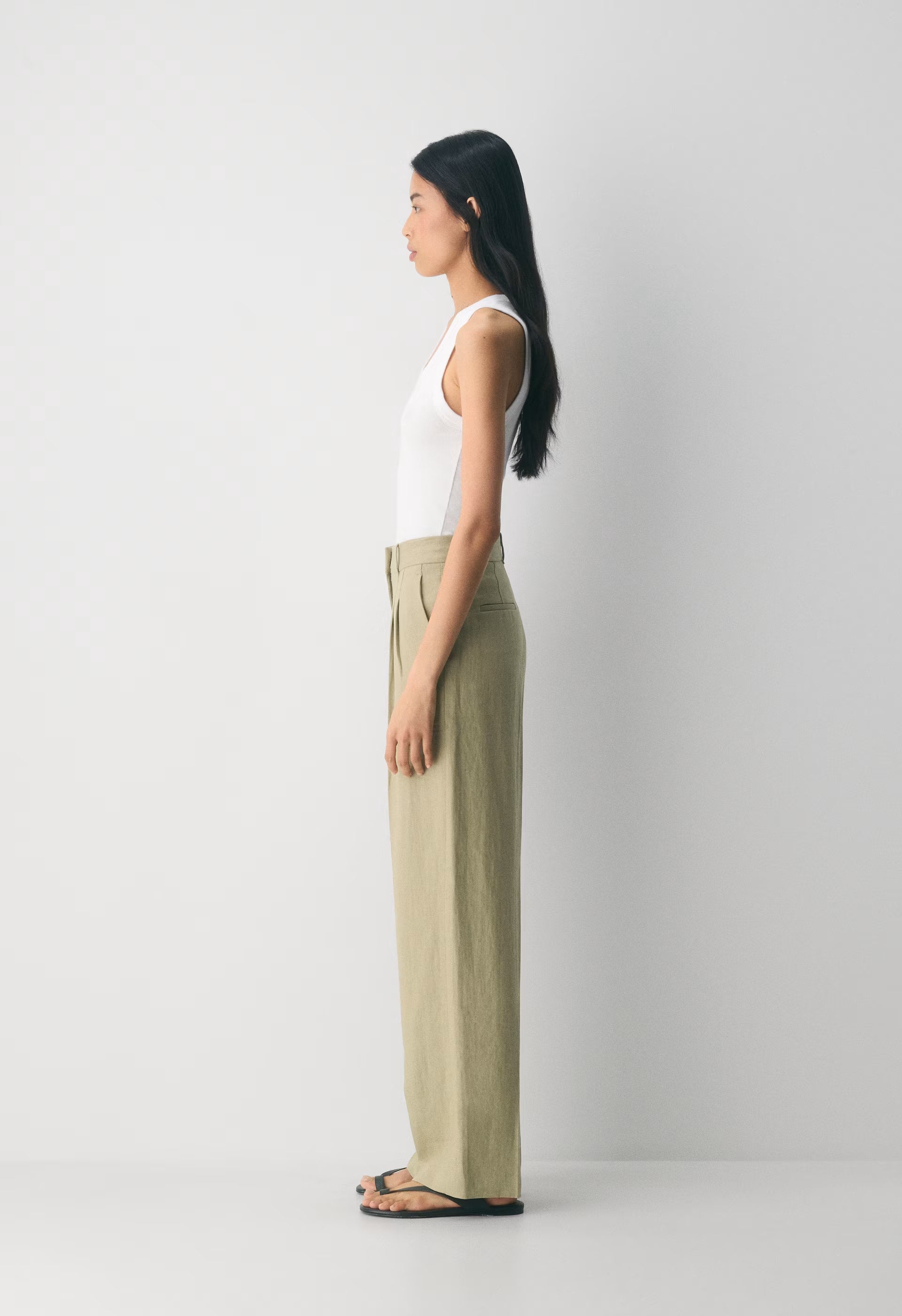 The Effortless Pant™ - PowerLinen™ - MARTINI OLIVE