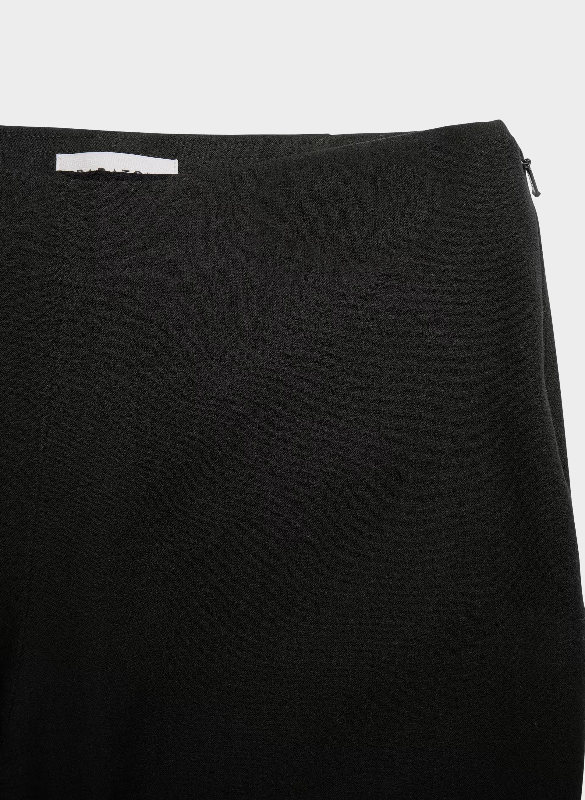 Carmen Capri - BLACK