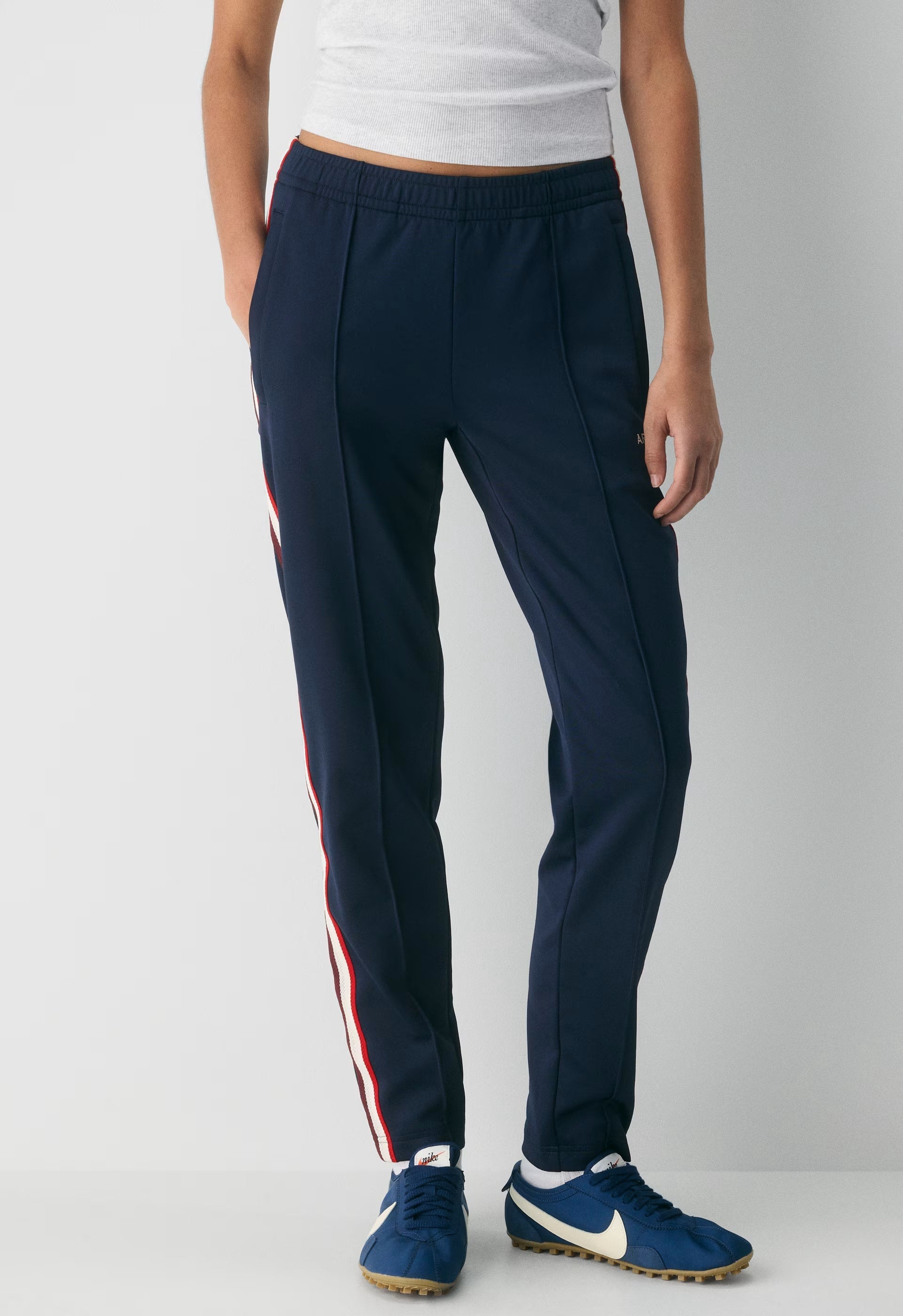 Winger Track Pant - ADMIRAL /MULTI
